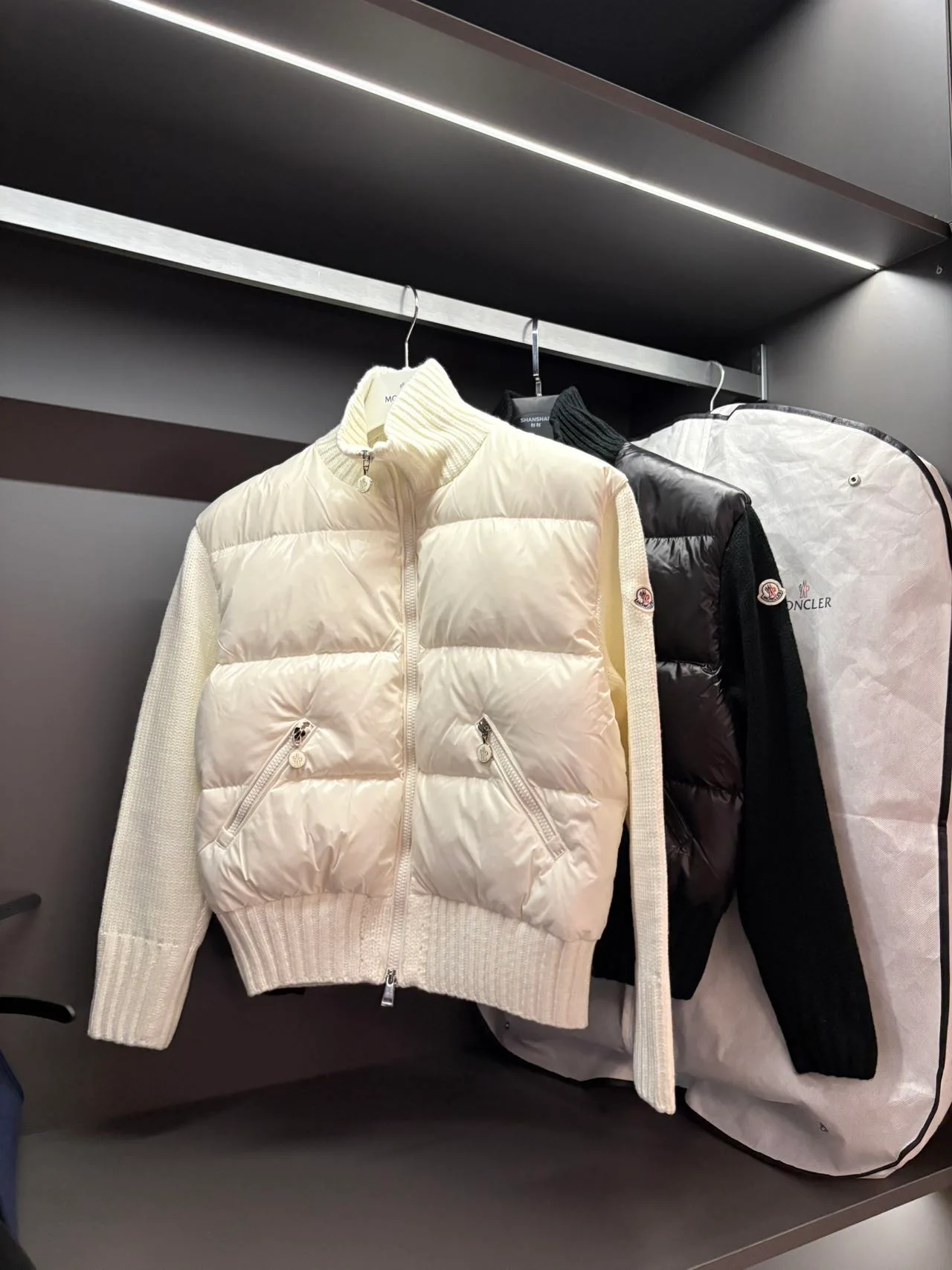 Куртки И Пуховики Мужские Moncler 17457975