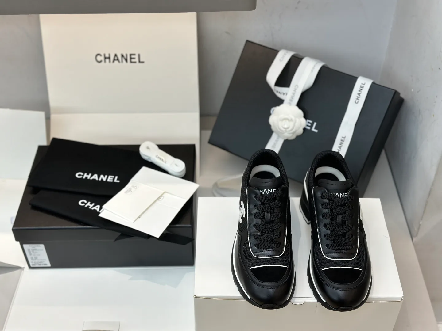 Кроссовки Женские Chanel 11168192