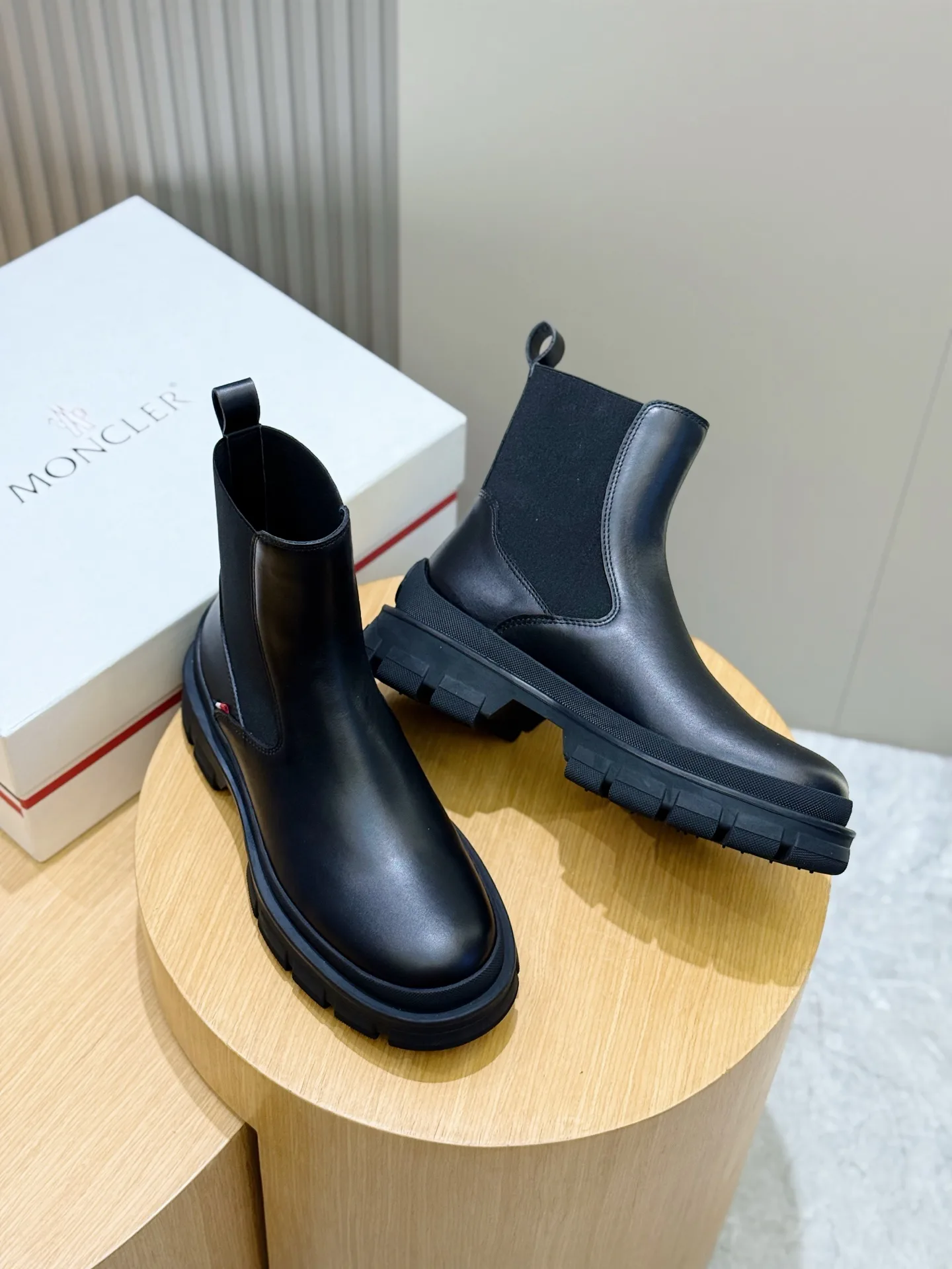 Ботинки Мужские Moncler 563068