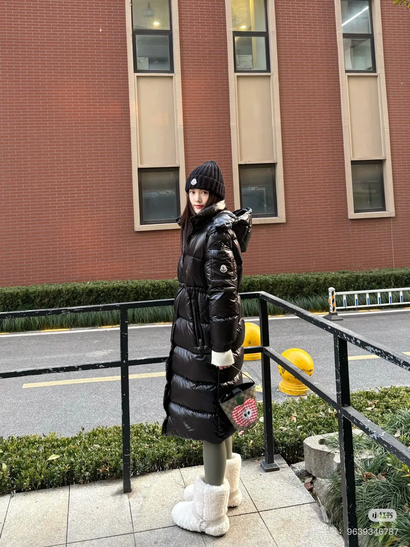 Куртки И Пуховики Женские Moncler 3834669