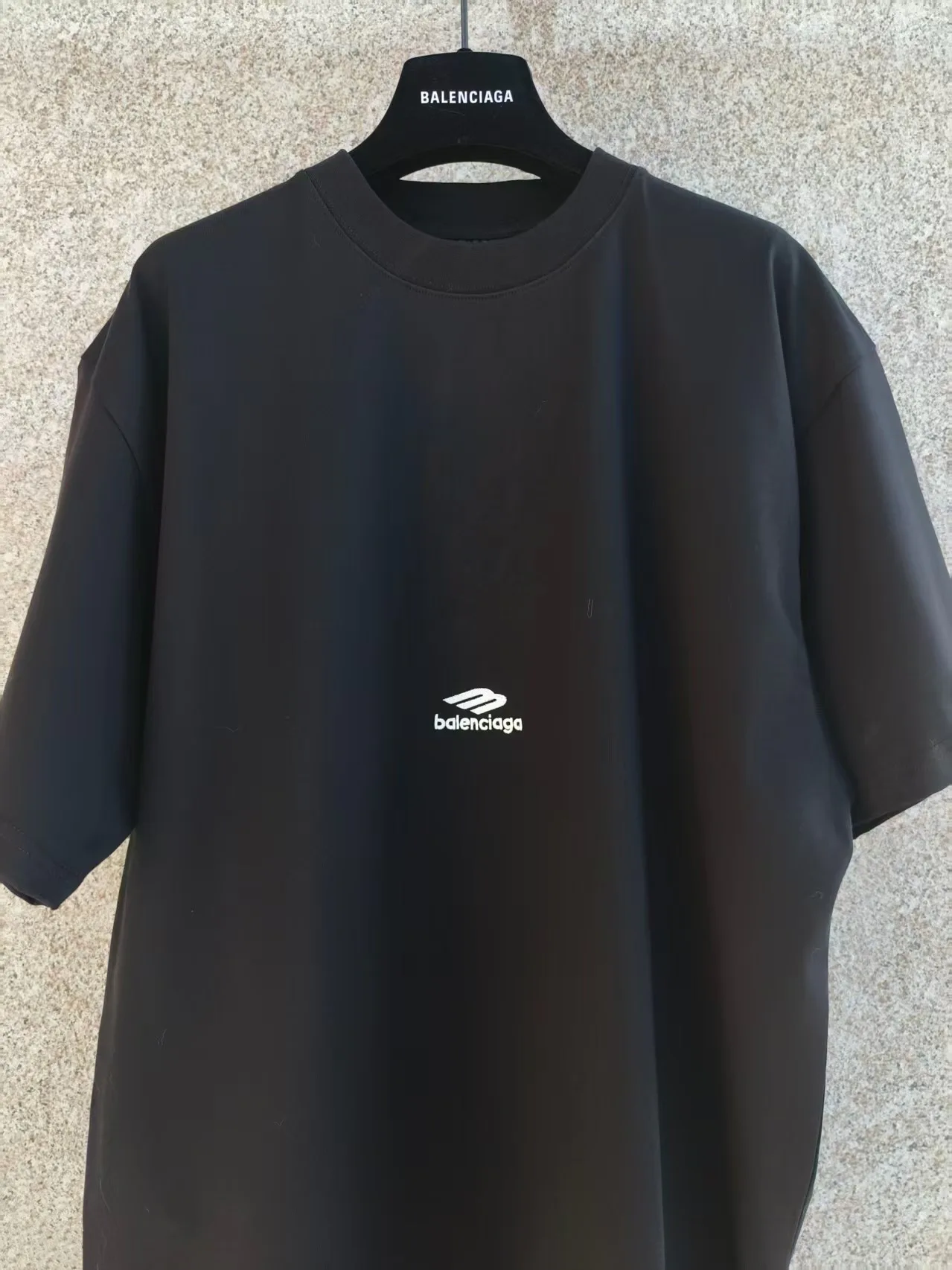 Футболки Женские Balenciaga 550247