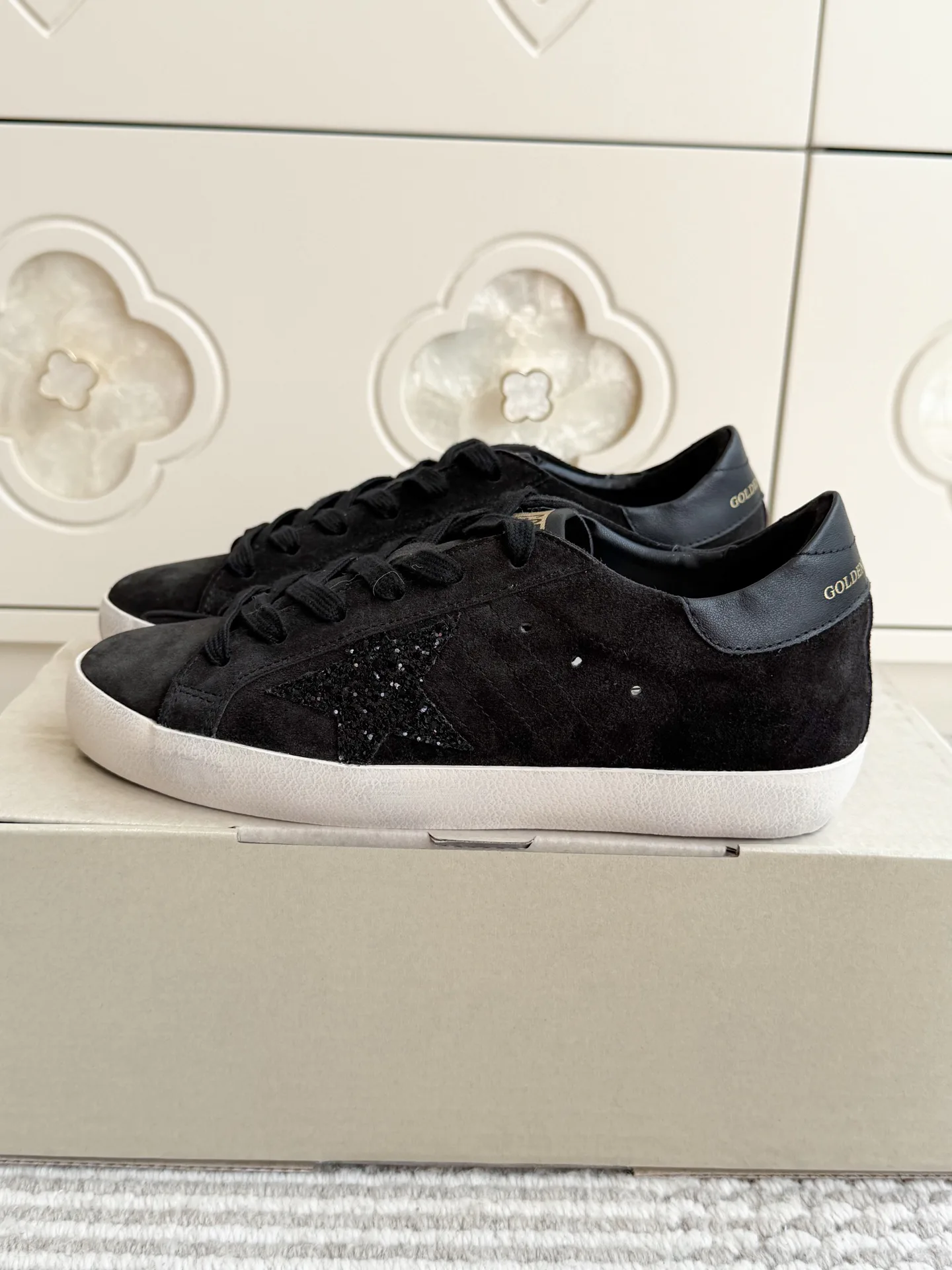 Кроссовки Женские Golden Goose 18360501