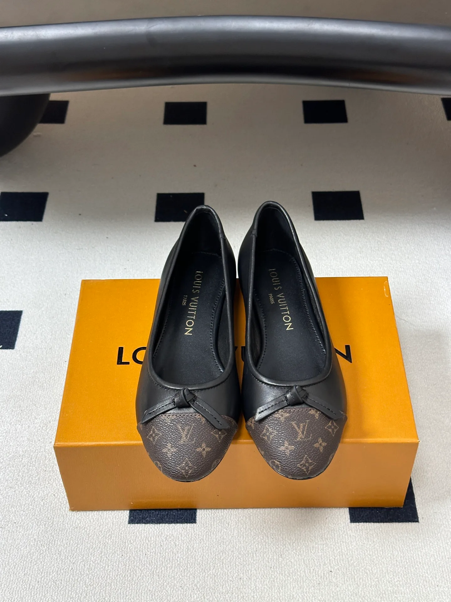 Балетки Женские Louis Vuitton 18049403