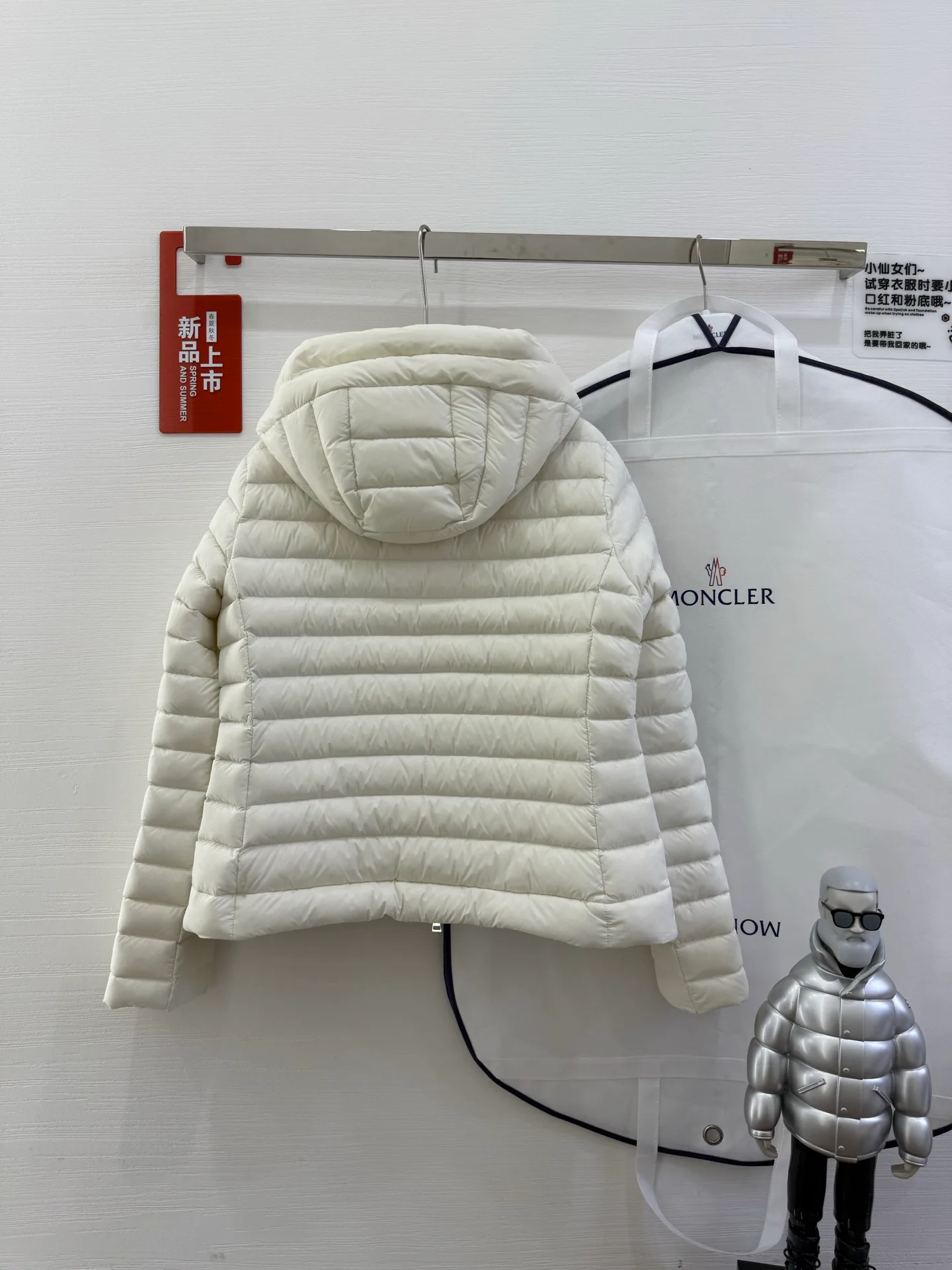 Куртки И Пуховики Женские Moncler 18825216