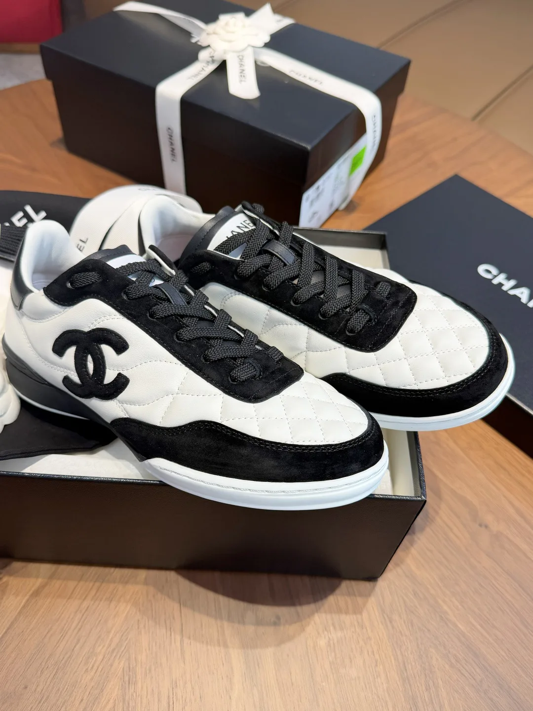 Кроссовки Женские Chanel 13380834