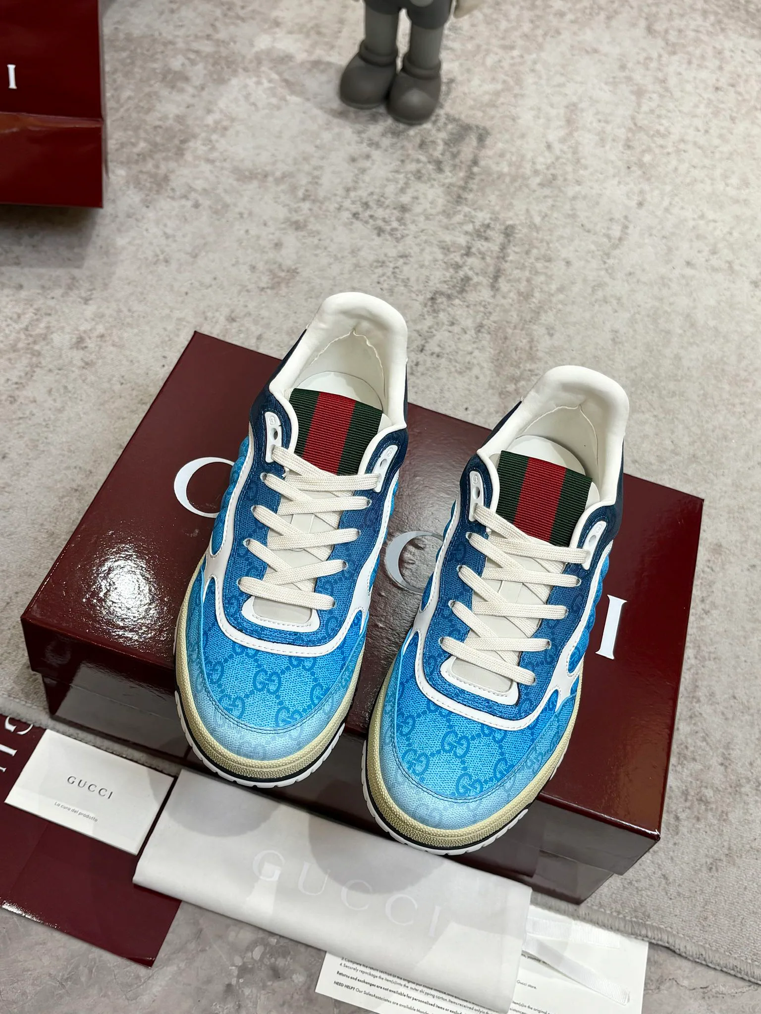 Кроссовки Женские Gucci 944926