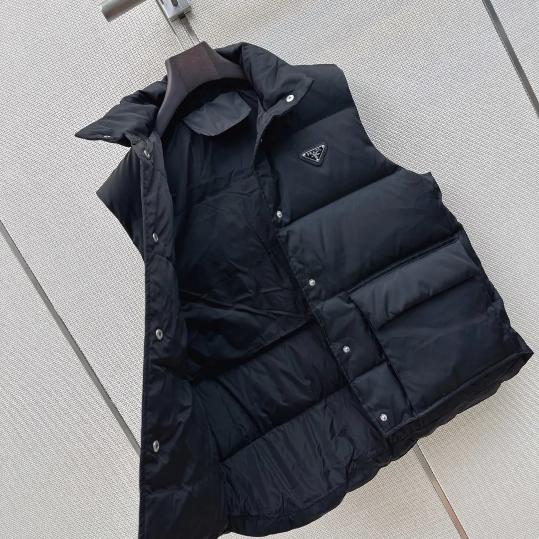 Жилеты Женские Prada 18183473