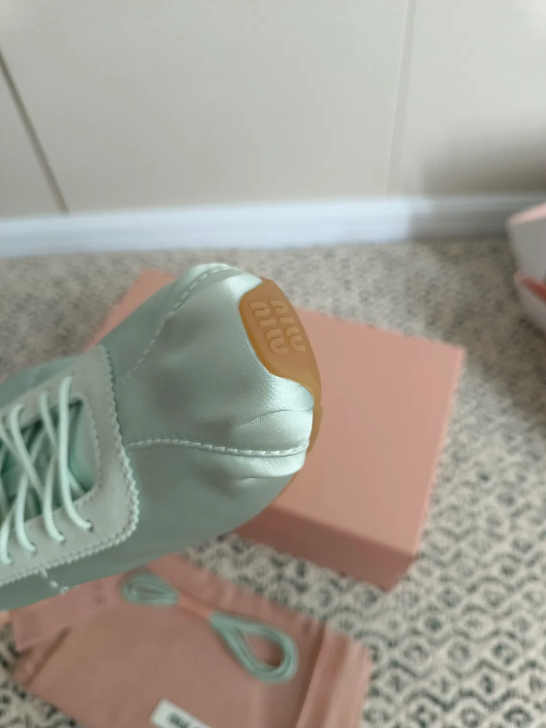 Кроссовки Женские Miu Miu 5075611