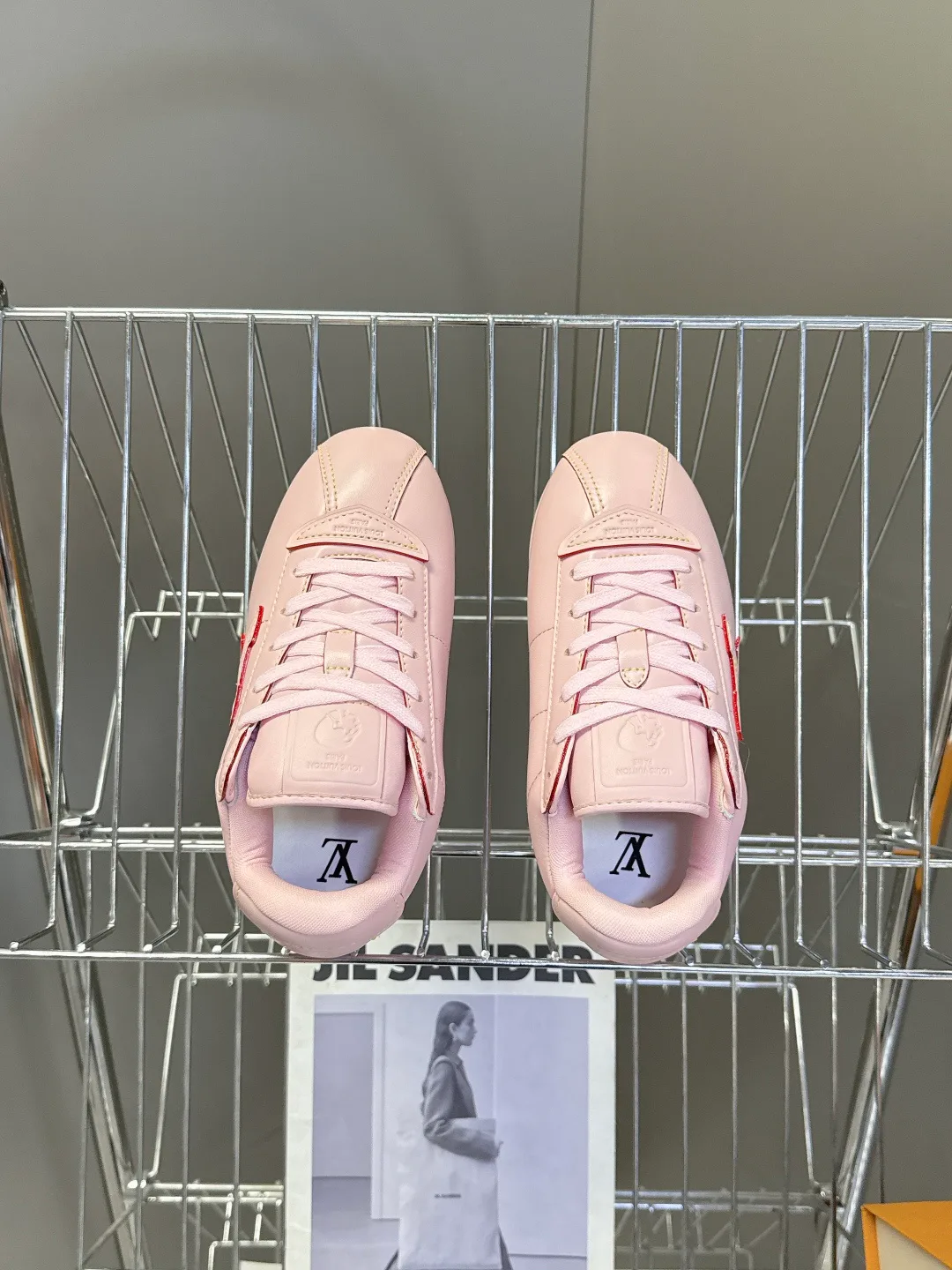 Кроссовки Женские Louis Vuitton 18005439