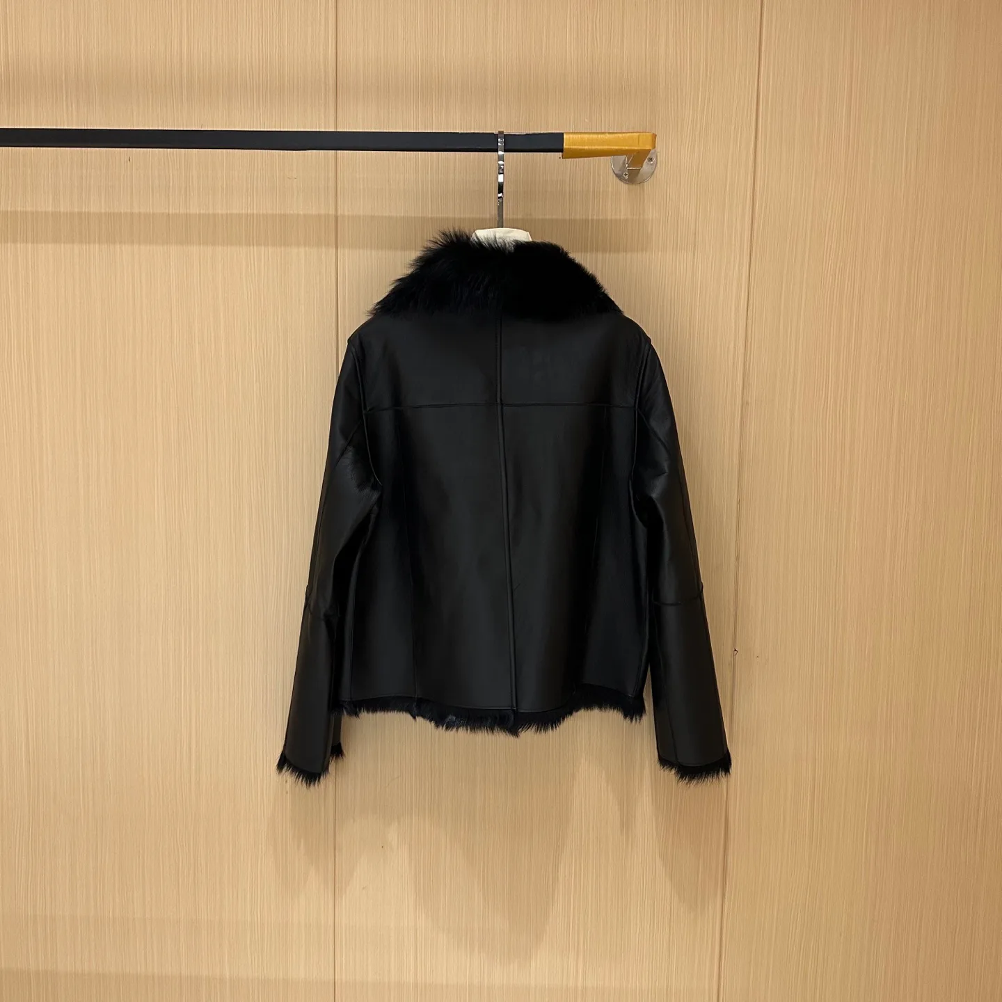 Кожаные Куртки И Дублёнки Женские Max Mara 612075