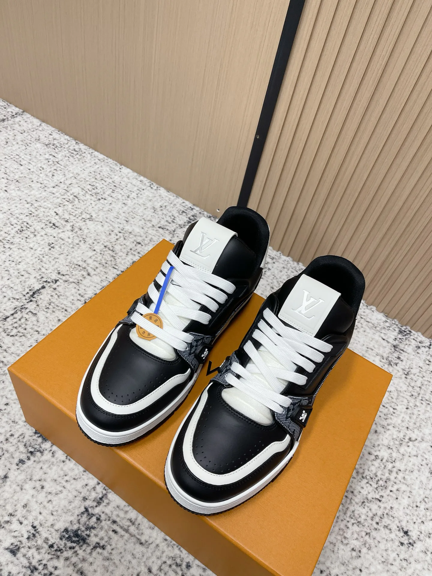 Кроссовки Женские Louis Vuitton 671689