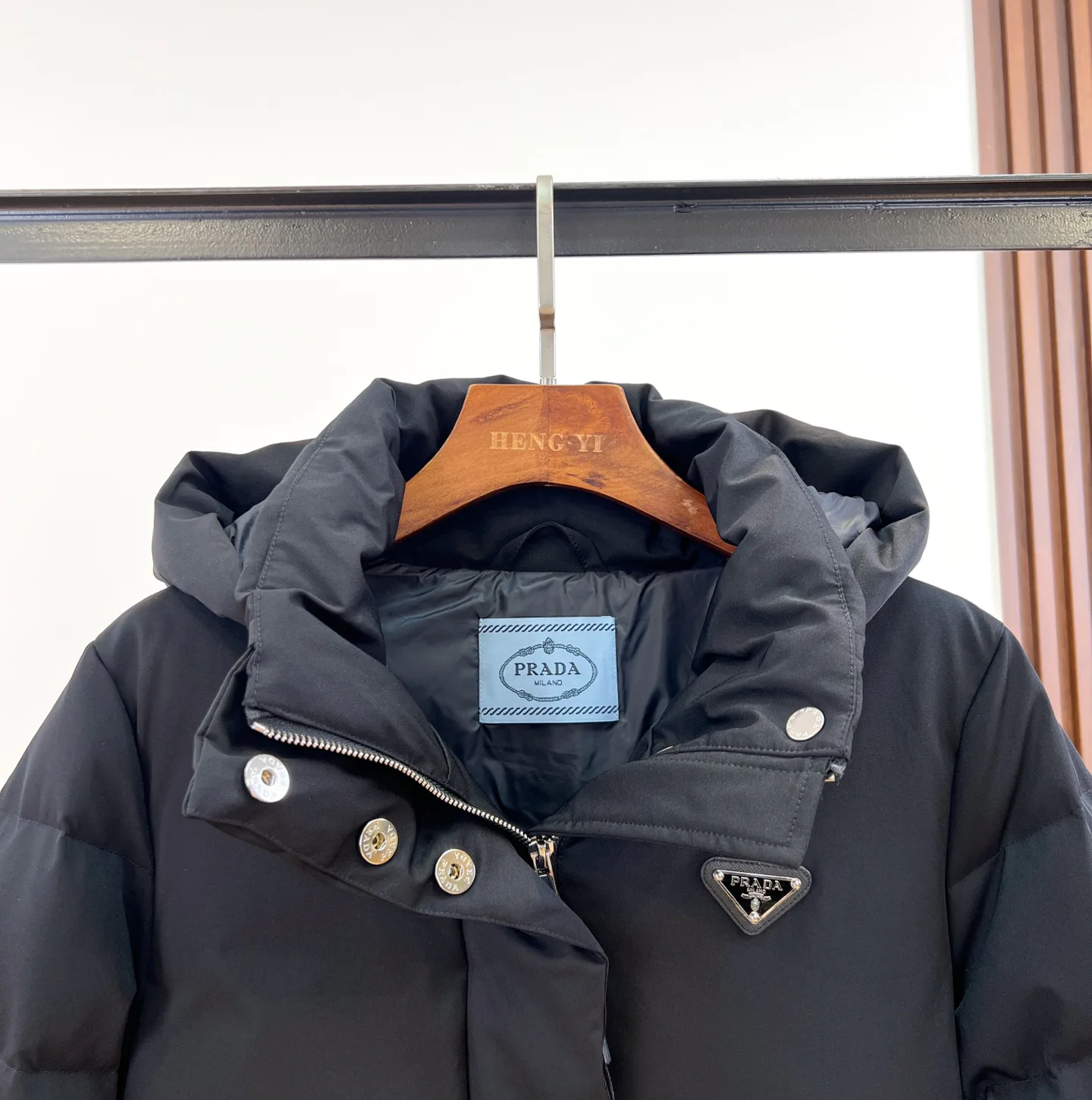 Куртки И Пуховики Женские Prada 18584430
