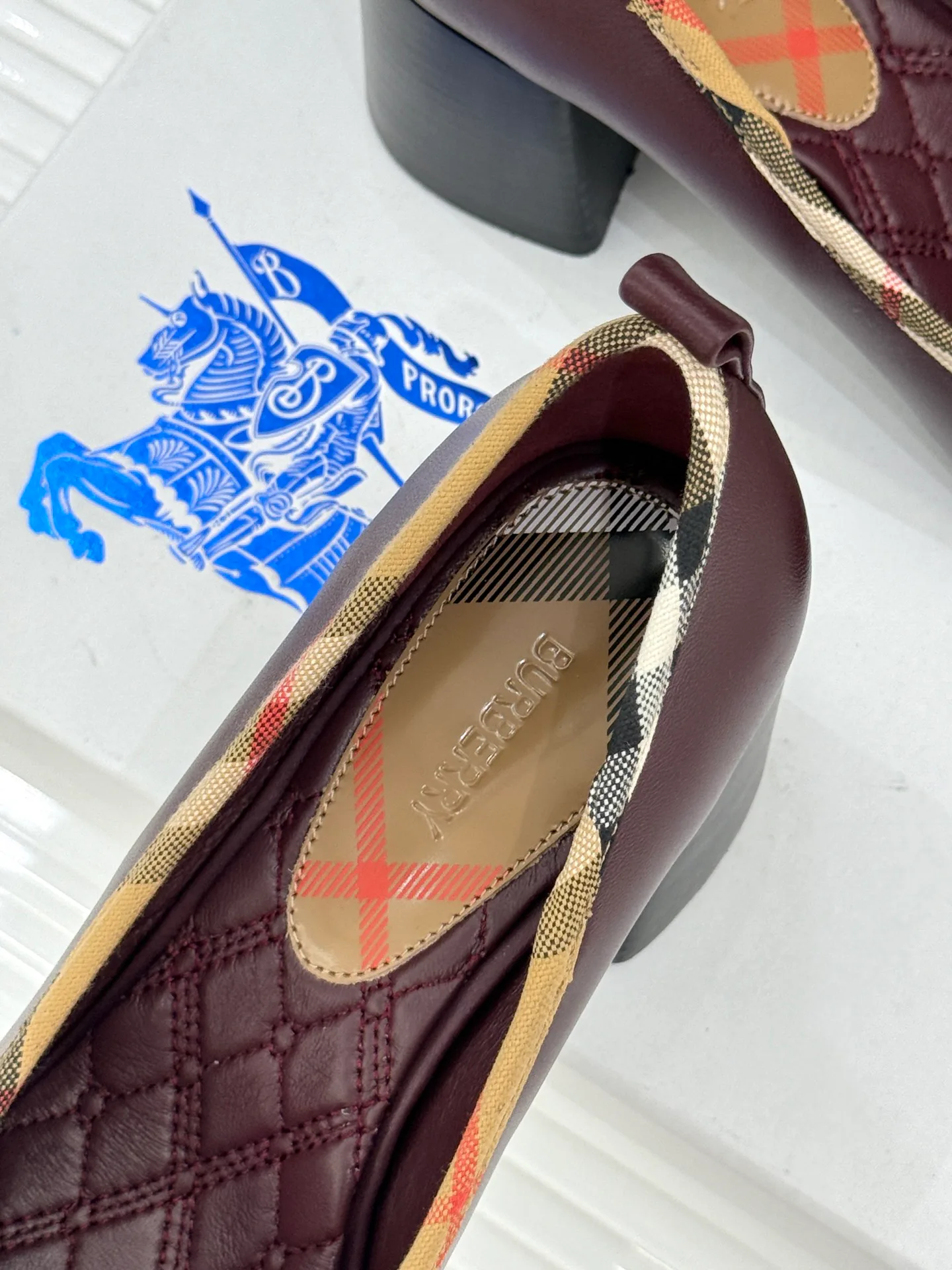 Туфли Женские Burberry 19448377