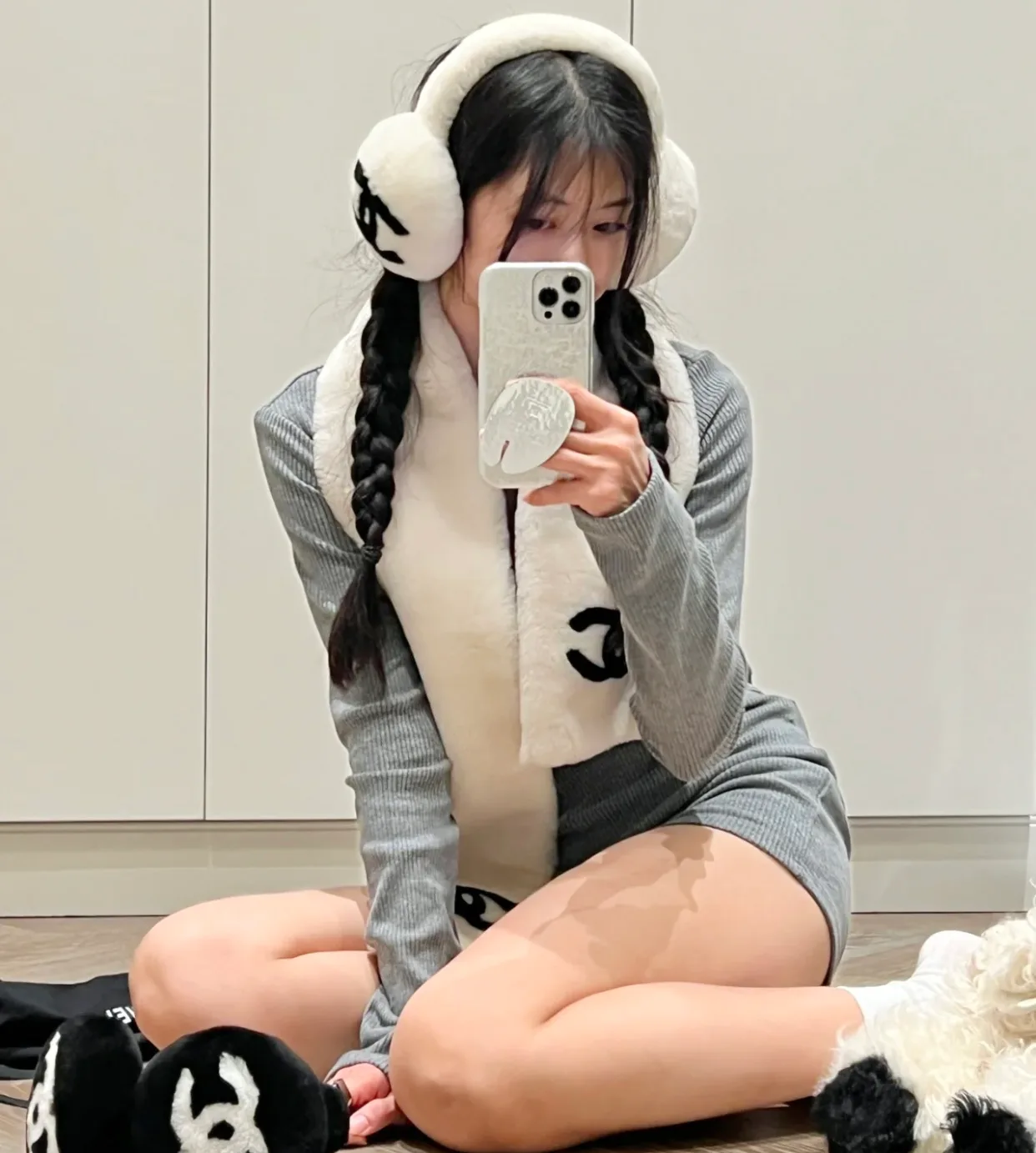 Шарфы Chanel 18347703
