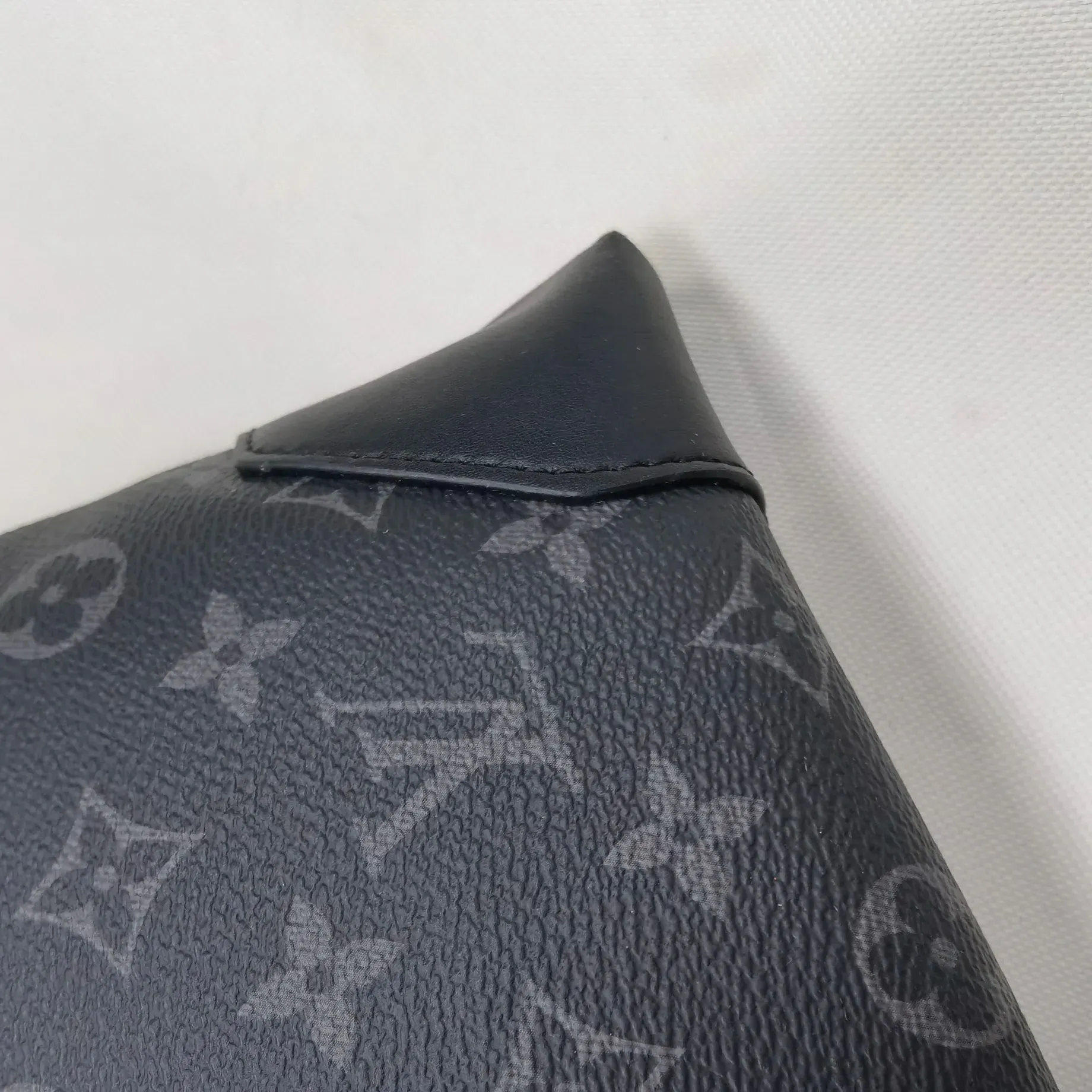 Клатчи Женские Louis Vuitton 2059