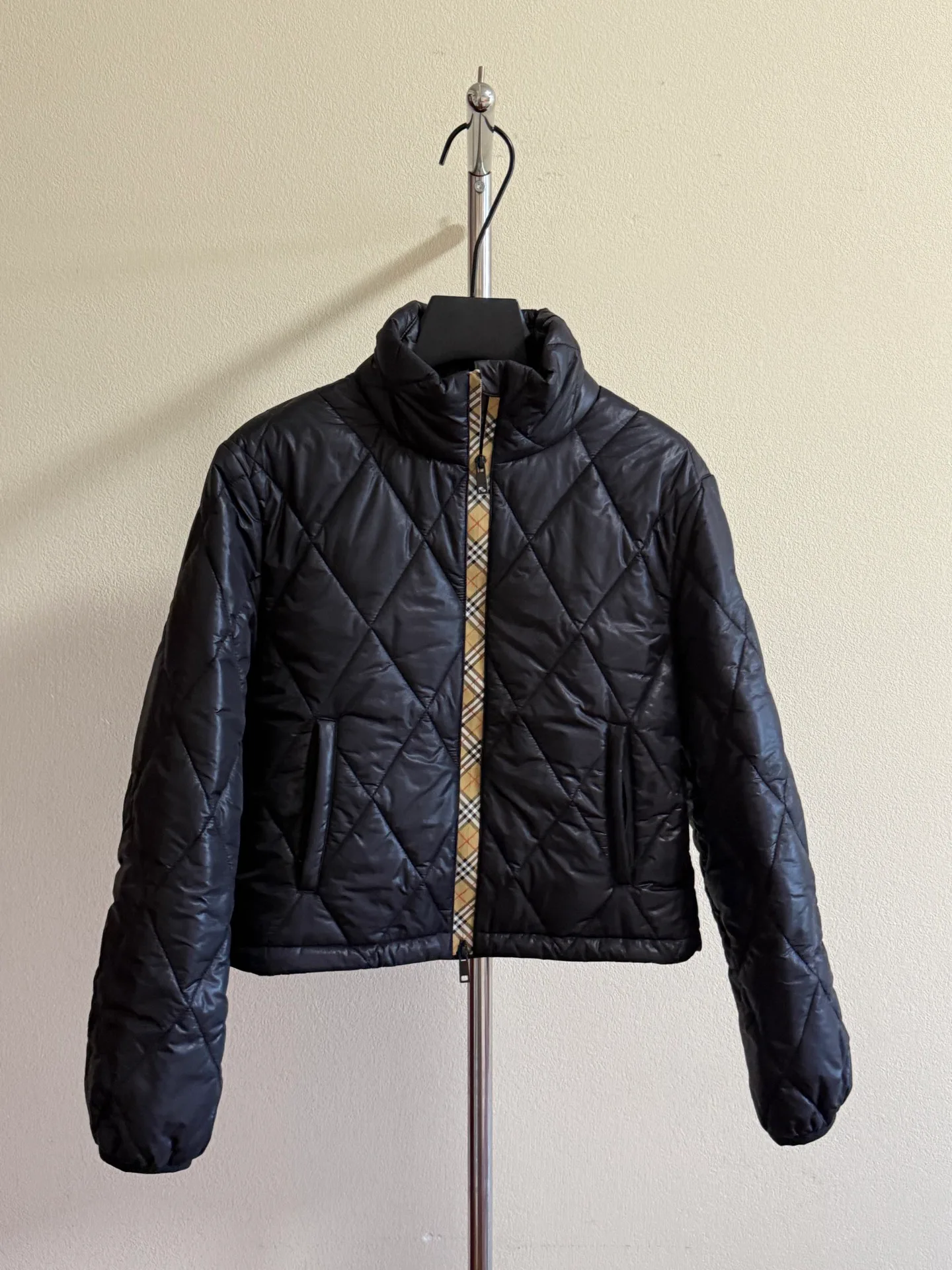 Куртки И Пуховики Женские Burberry 18518523