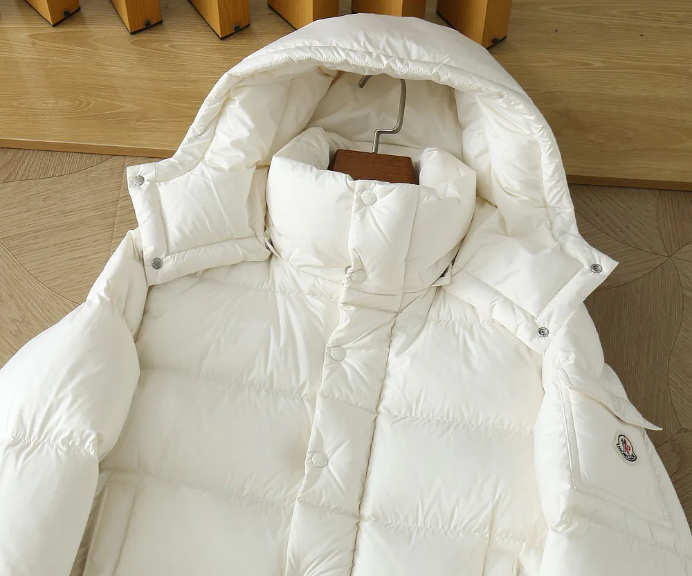 Куртки И Пуховики Женские Moncler 18729132