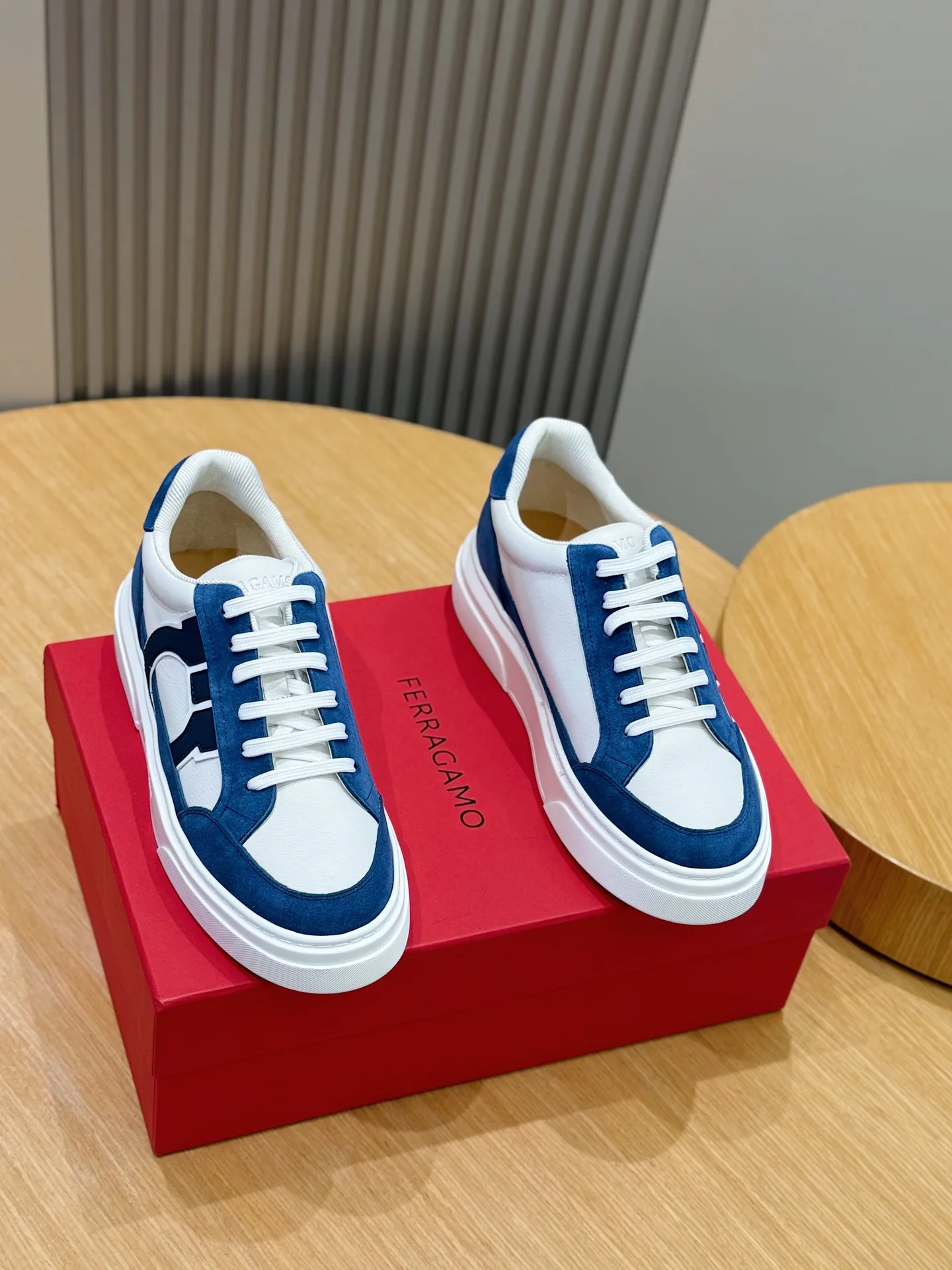 Кроссовки Мужские Salvatore Ferragamo 11704926