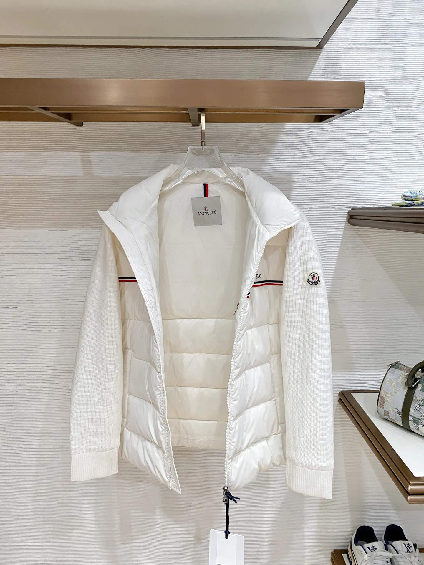 Куртки И Пуховики Мужские Moncler 17941239