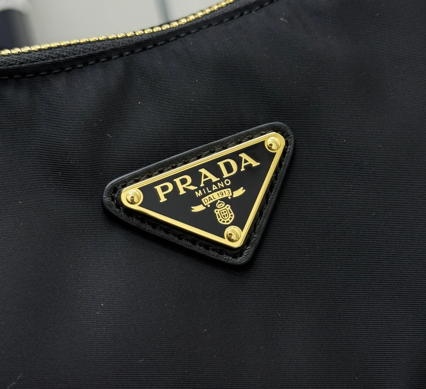 Сумки На Ремне Женские Prada 12583856