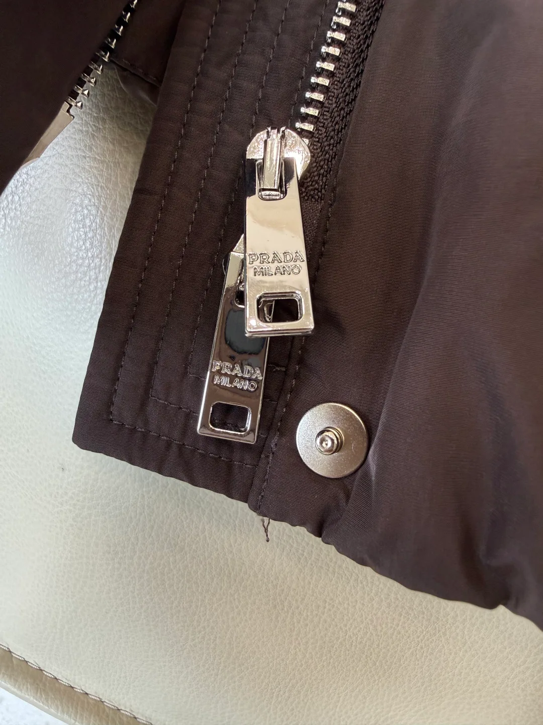 Куртки И Пуховики Женские Prada 18226364