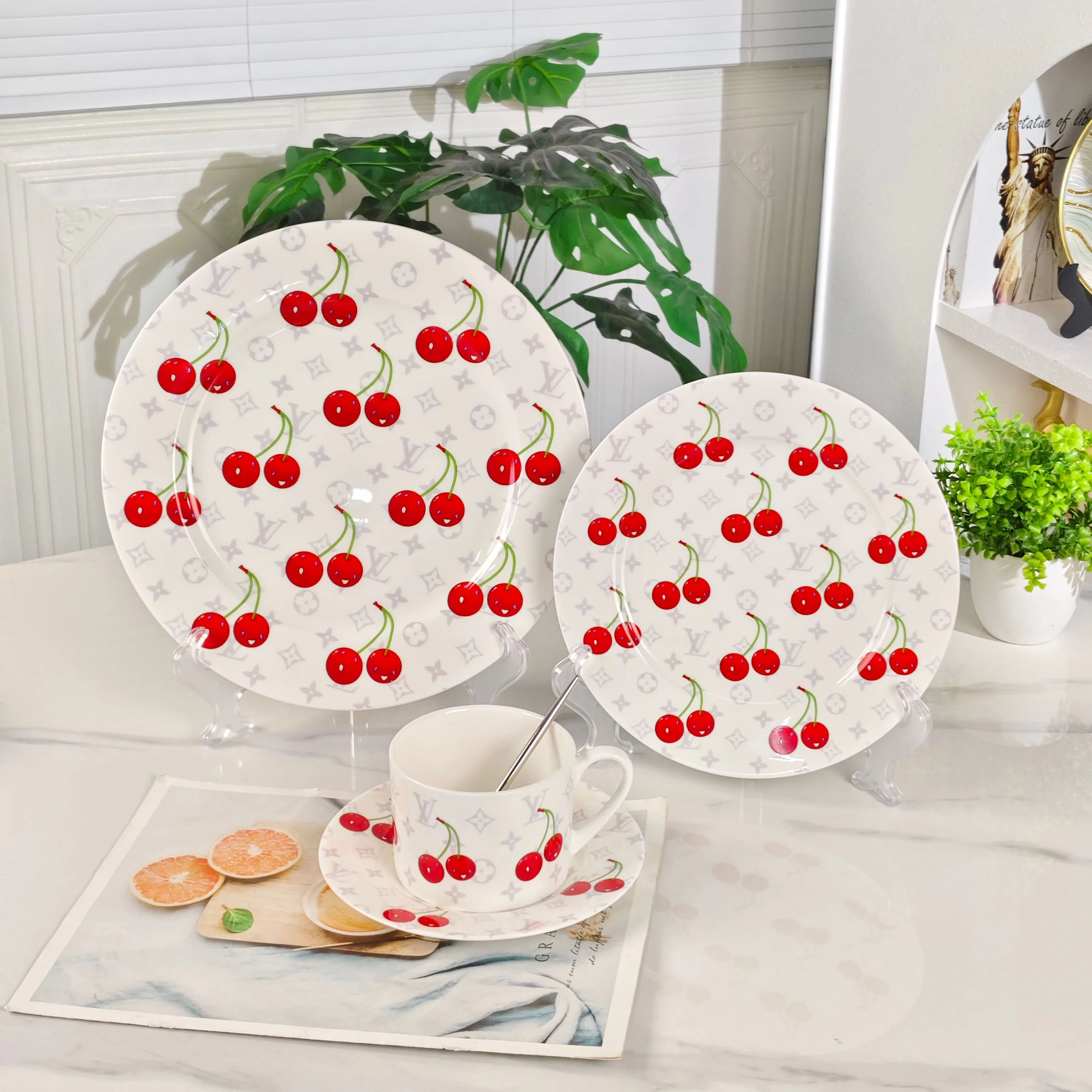 Посуда Louis Vuitton 380077