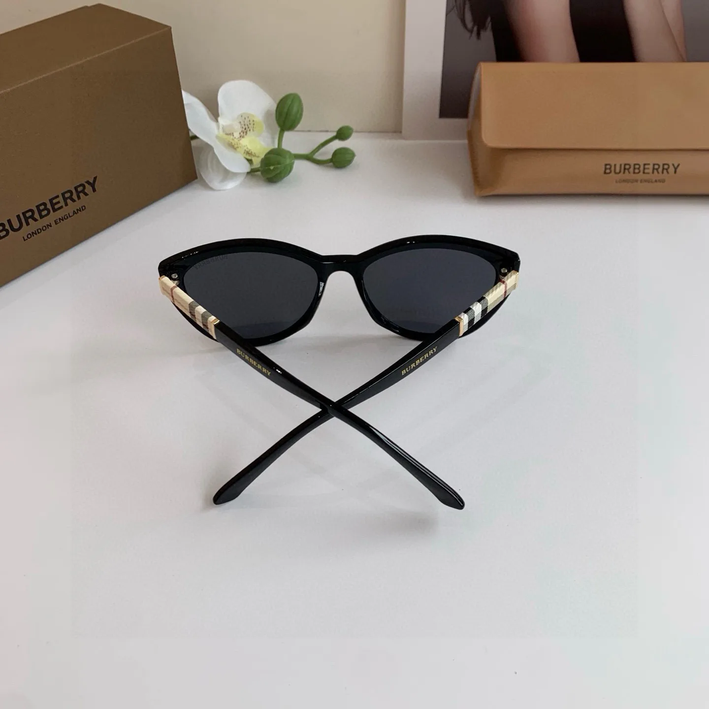 Очки Burberry 13135757