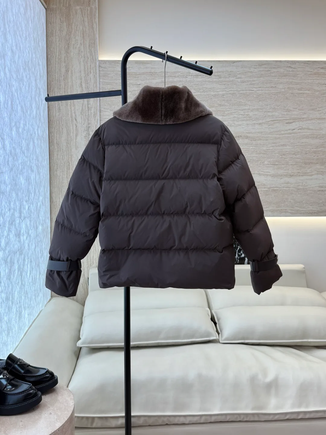 Куртки И Пуховики Женские Fendi 19572374