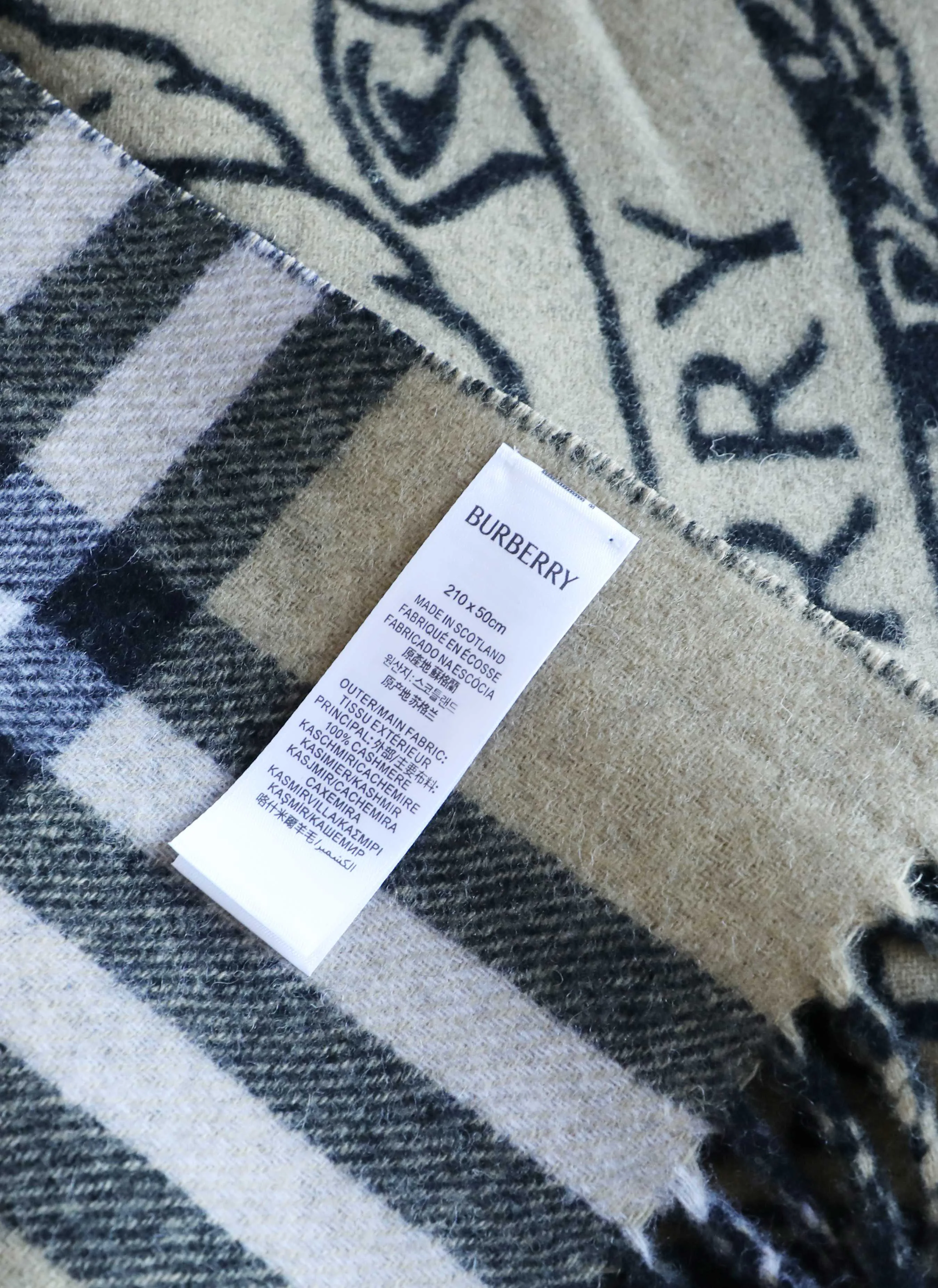 Шарфы Burberry 1338116