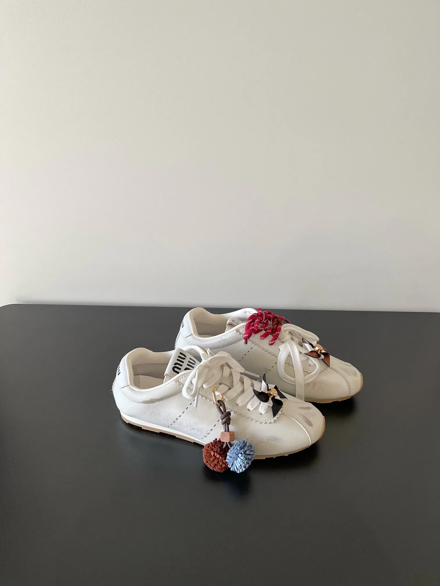 Кроссовки Женские Miu Miu 18703407