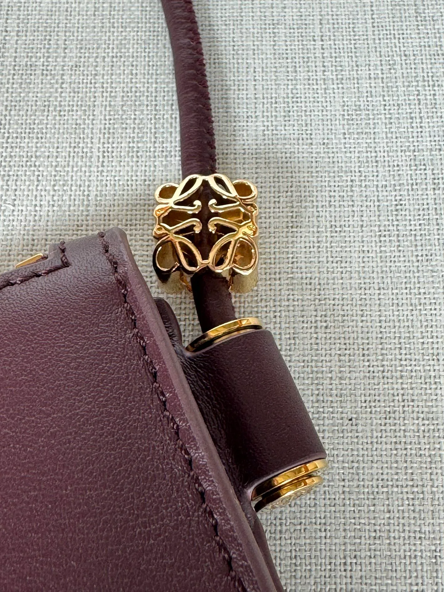 Классические Сумки Женские Loewe 11675794