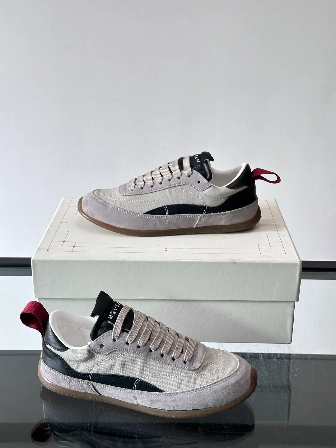 Кроссовки Женские Alexander Mcqueen 11228434