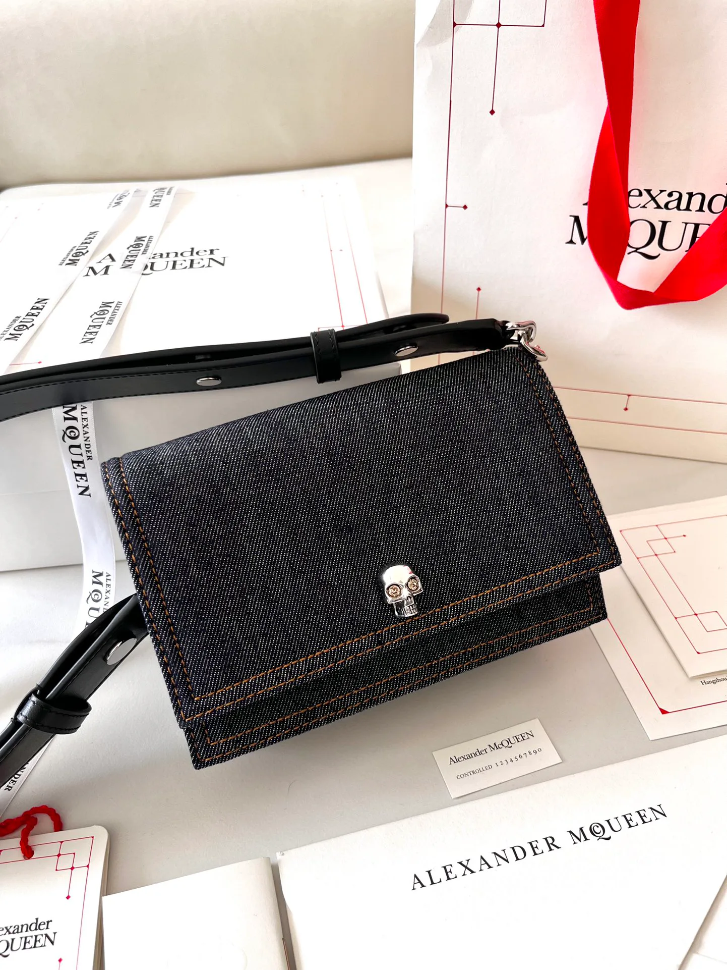 Классические Сумки Женские Alexander Mcqueen 11472486