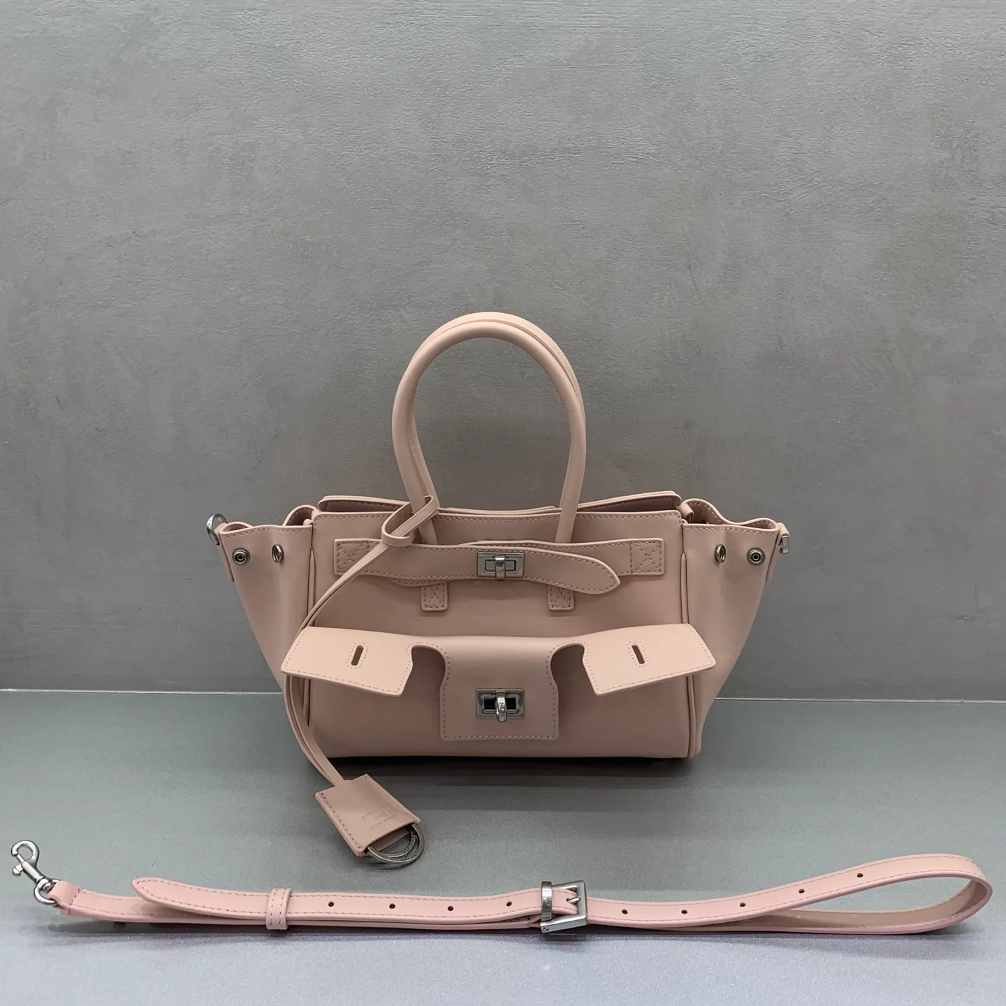 Классические Сумки Женские Balenciaga 17234033
