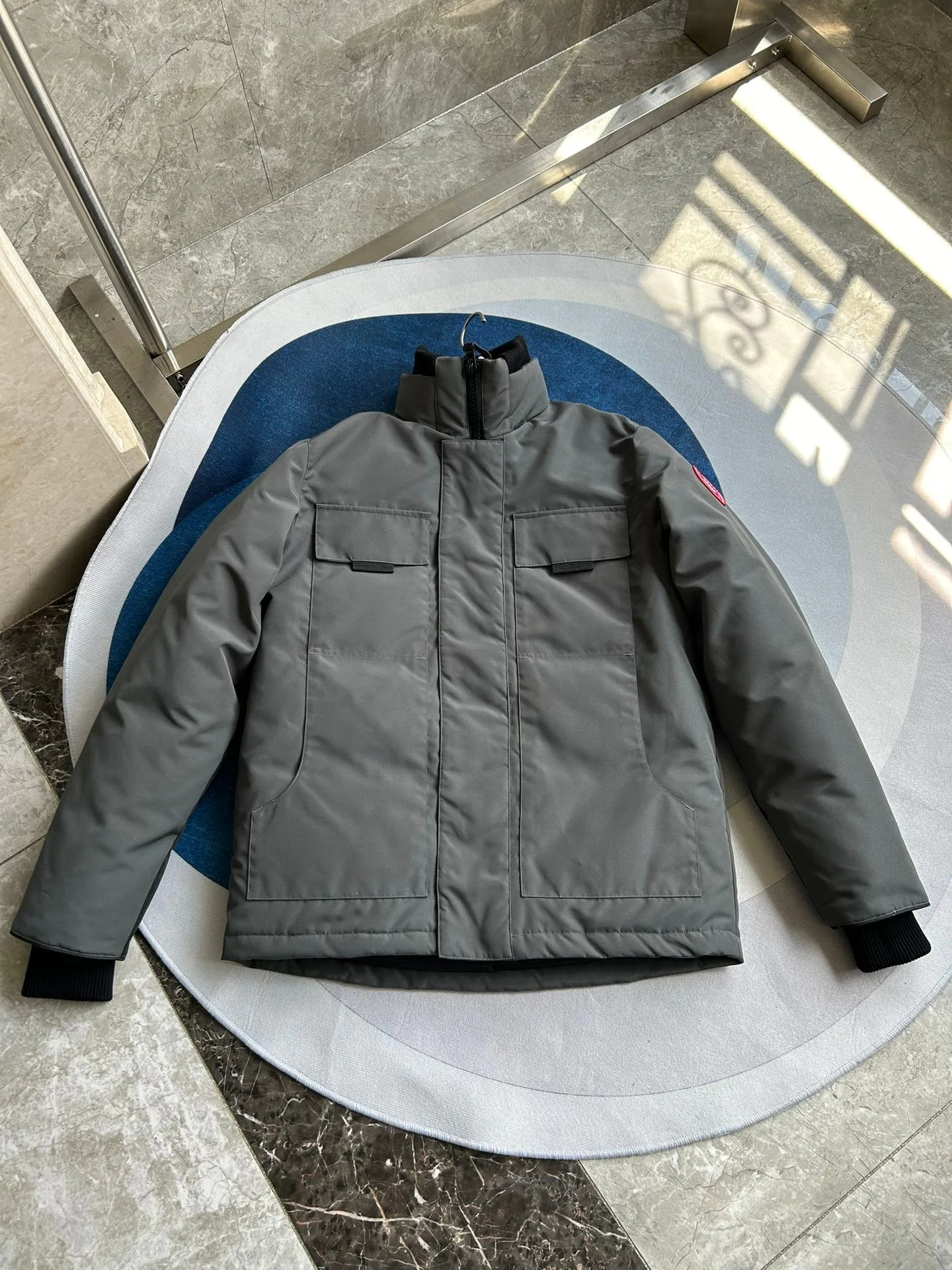 Куртки И Пуховики Женские Canada Goose 2162133