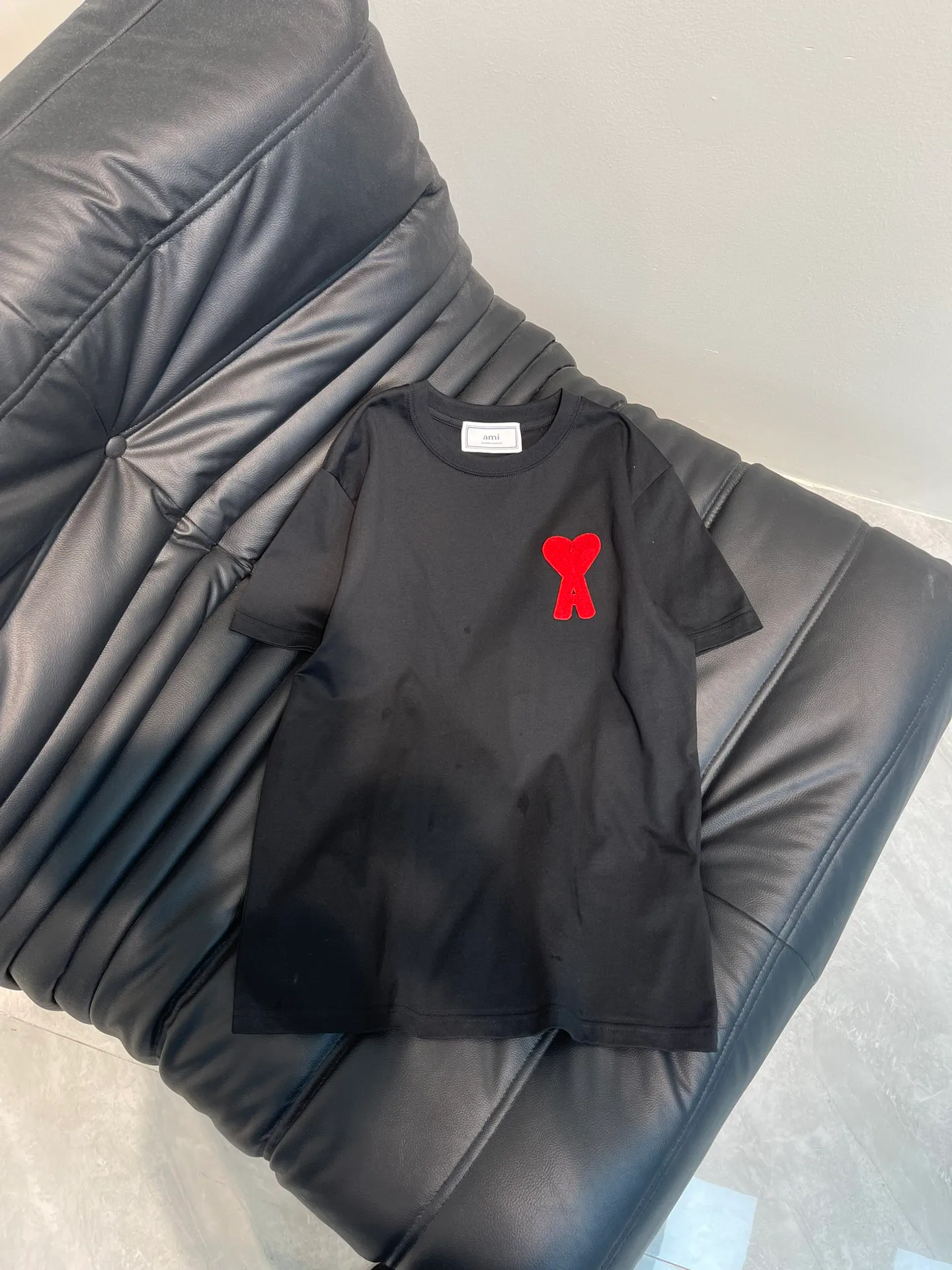 Футболки Женские Ami Paris 18019