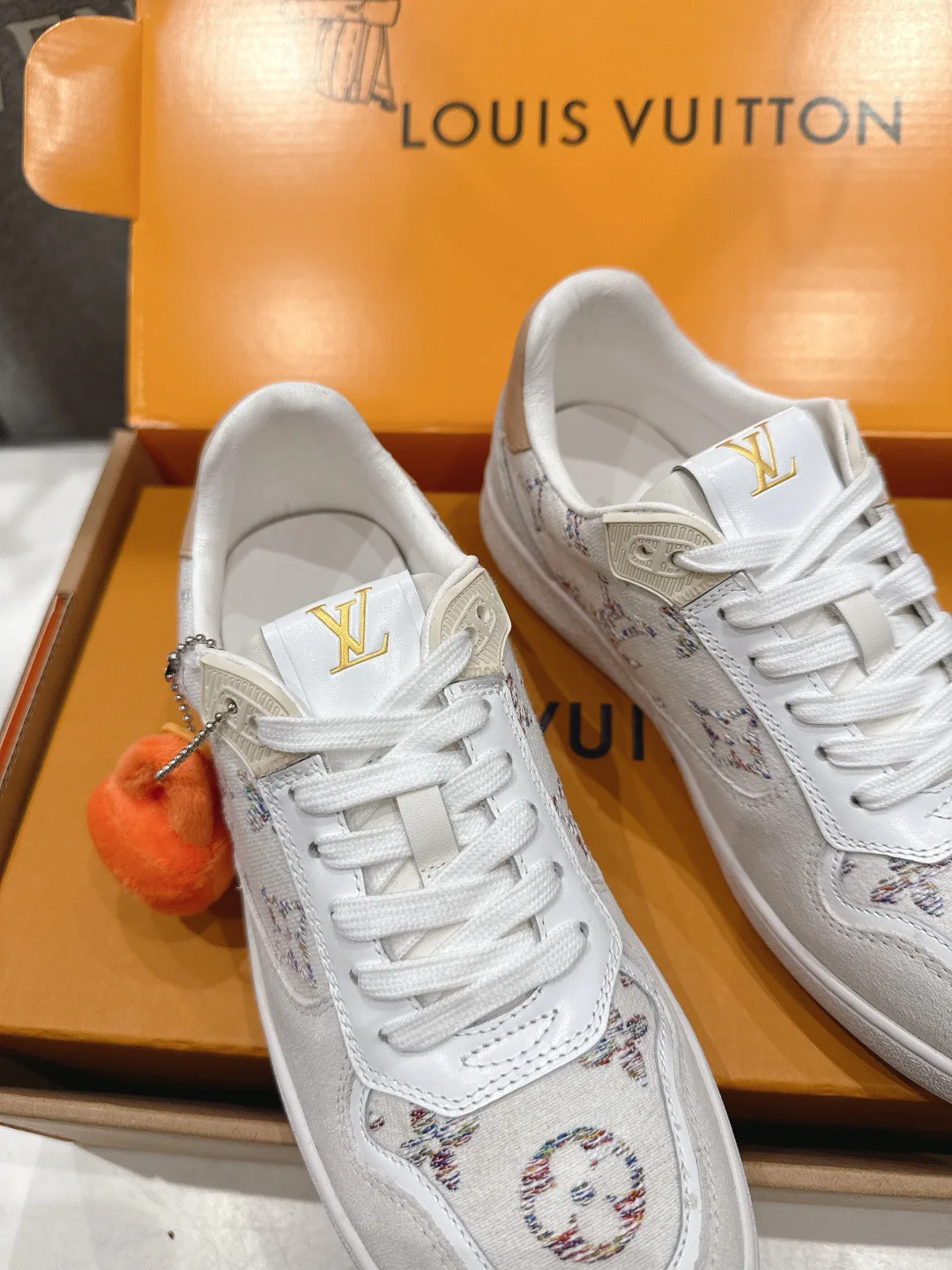 Кроссовки Женские Louis Vuitton 1056442