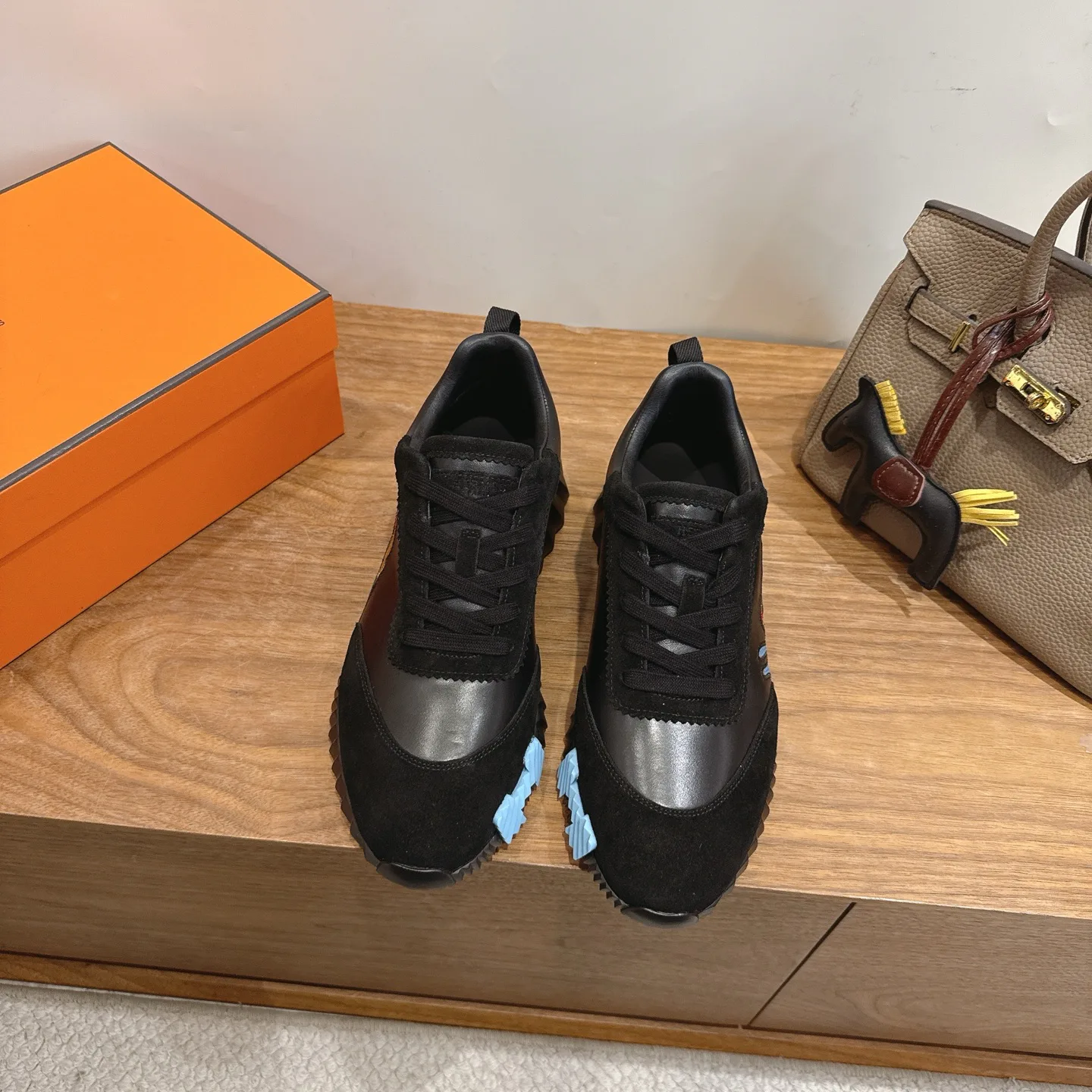 Кроссовки Женские Hermes 17414545