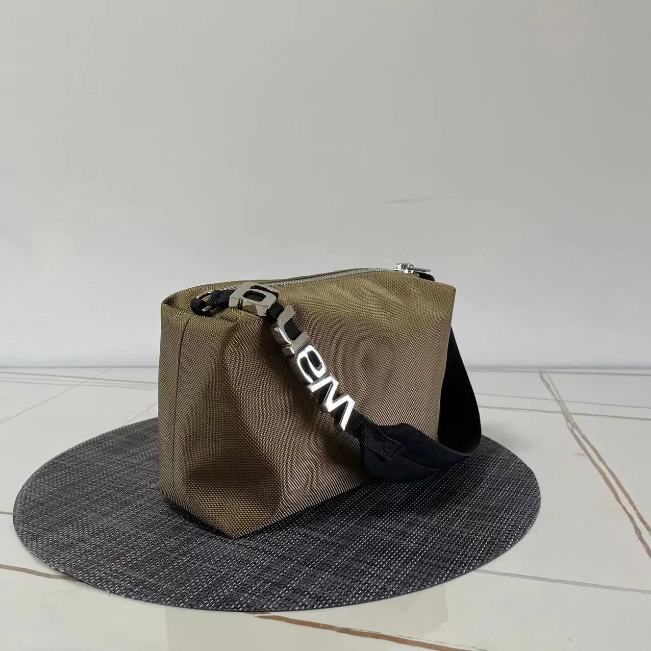 Классические Сумки Женские Alexander Wang 11606336