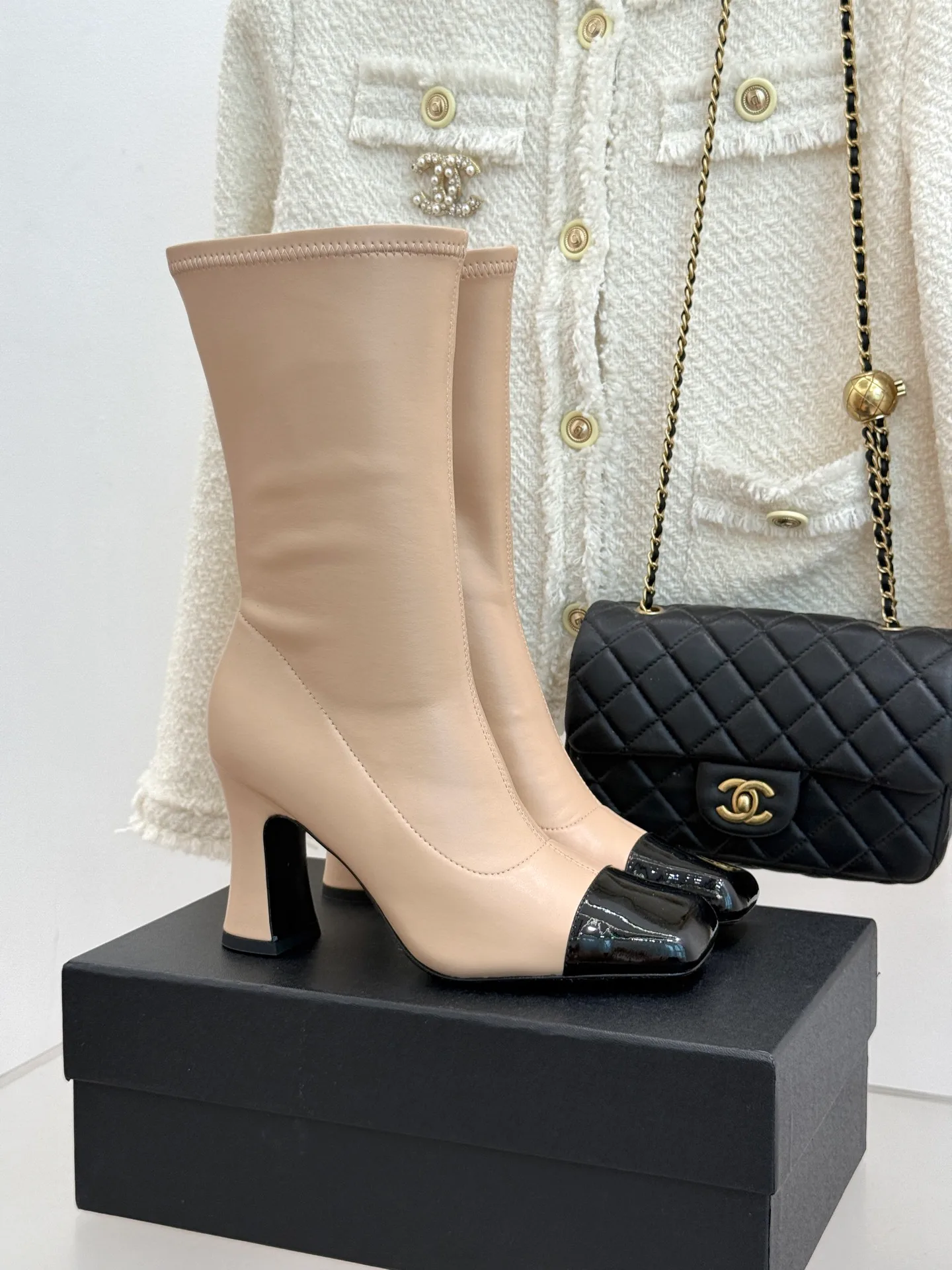 Сапоги Женские Chanel 18582923
