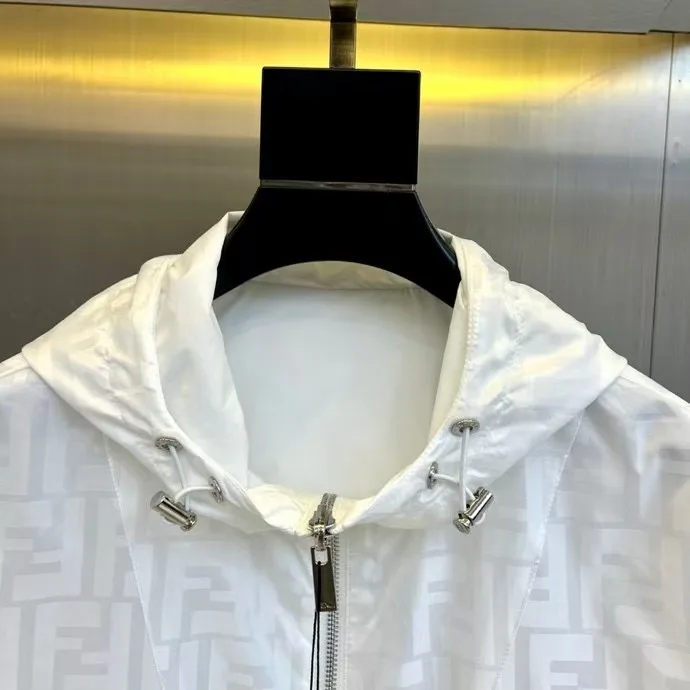 Куртки И Пуховики Женские Fendi 558482