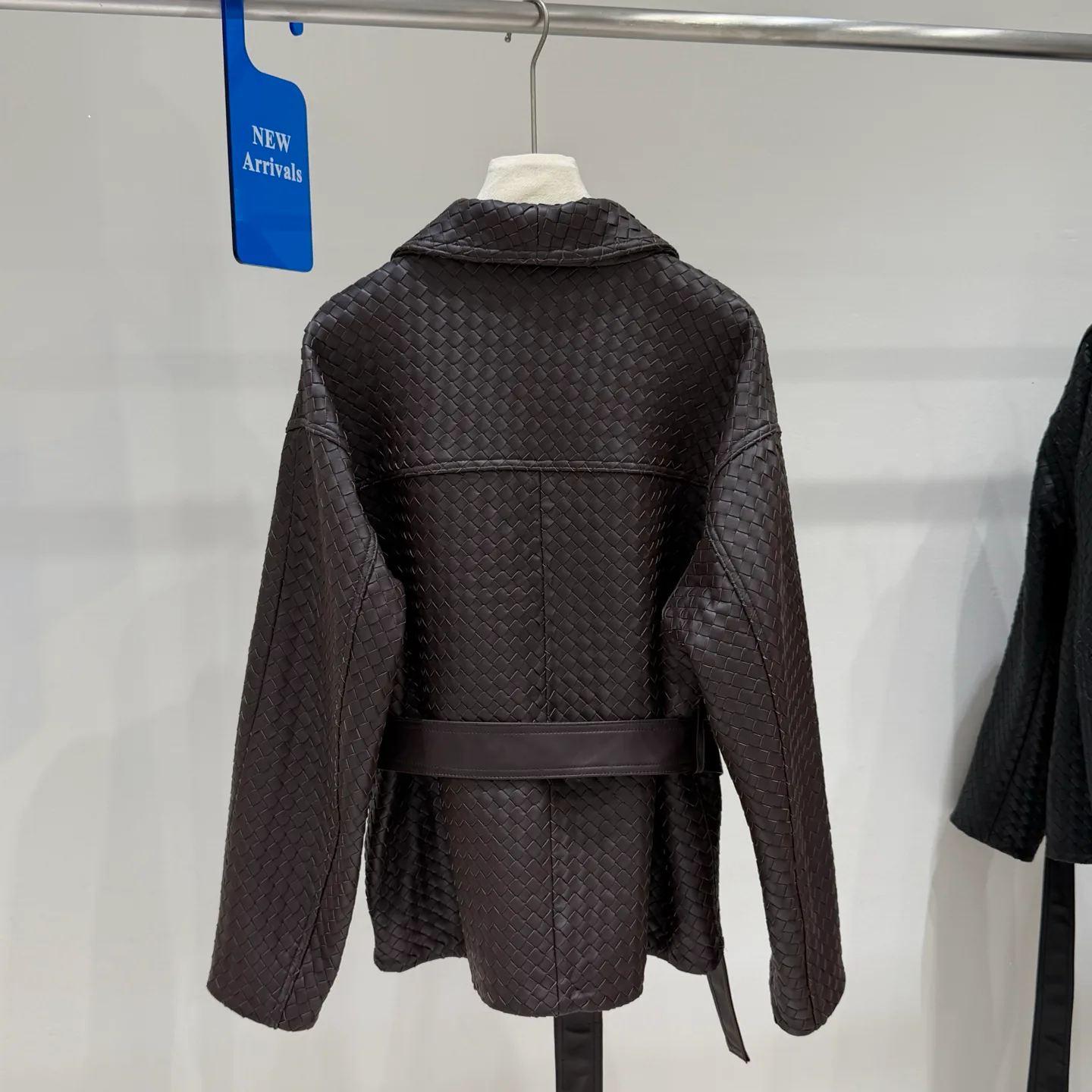 Кожаные Куртки И Дублёнки Женские Bottega Veneta 18601778