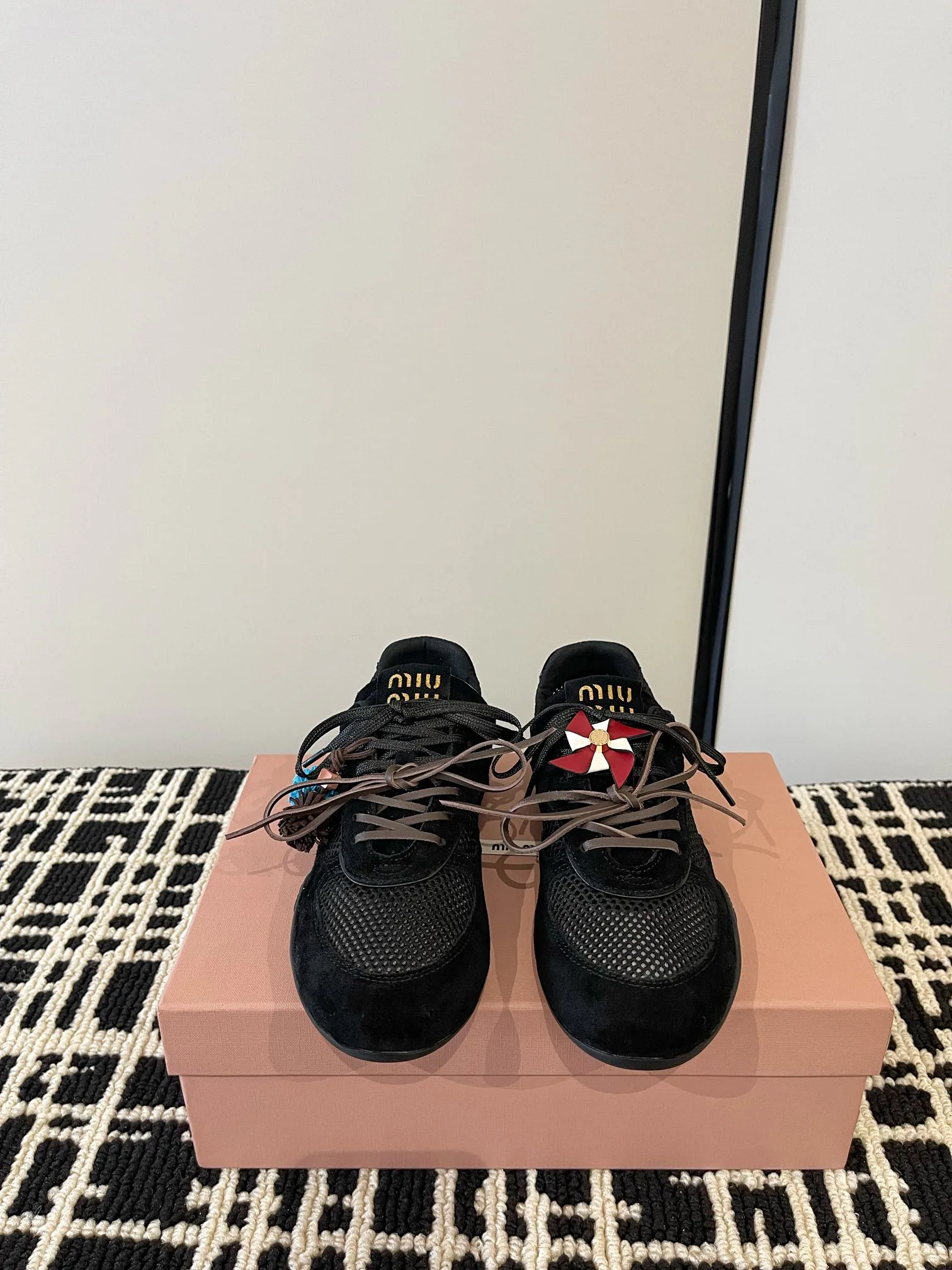 Кроссовки Женские Miu Miu 10991298