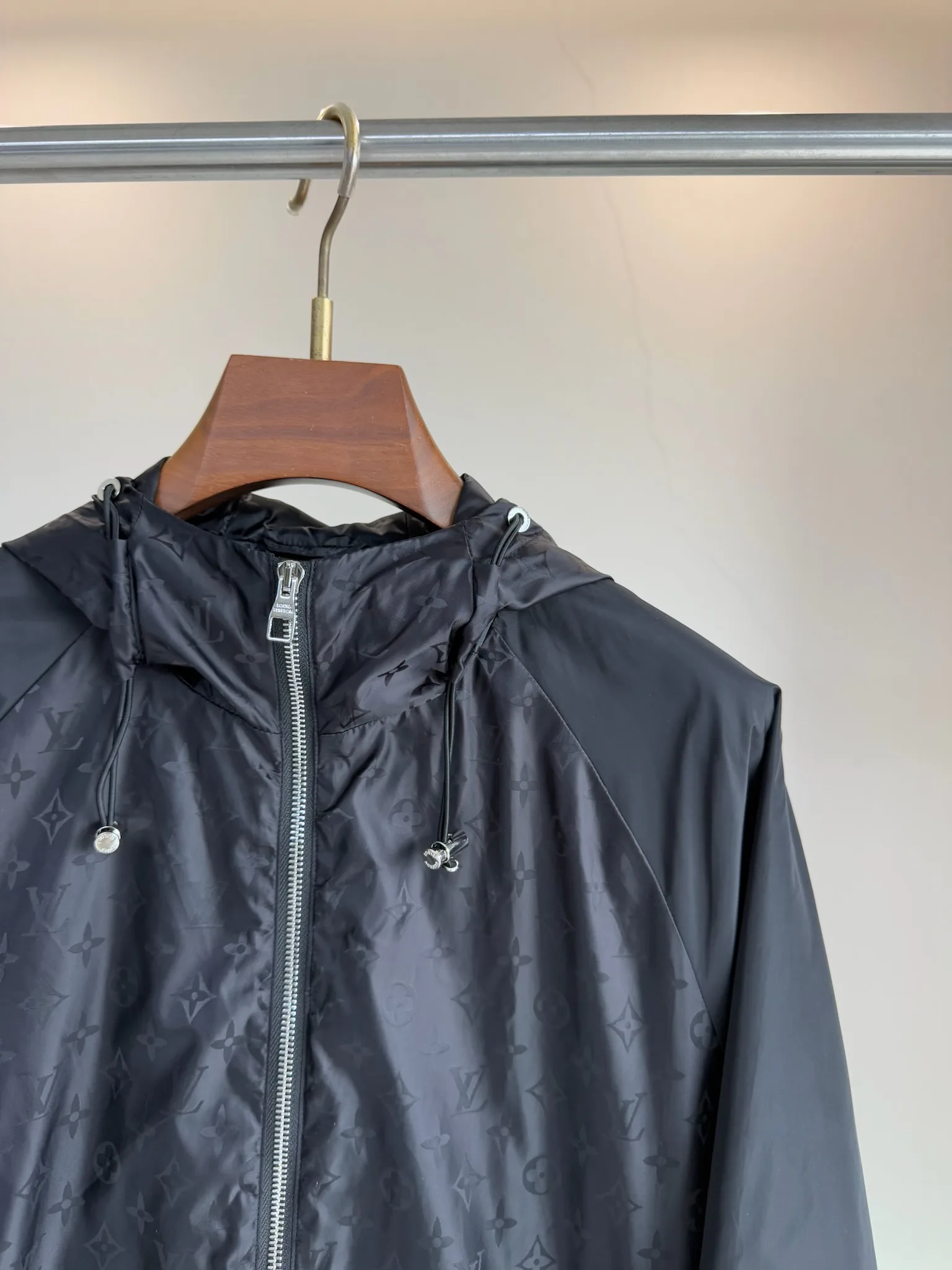 Куртки И Пуховики Мужские Louis Vuitton 12953193