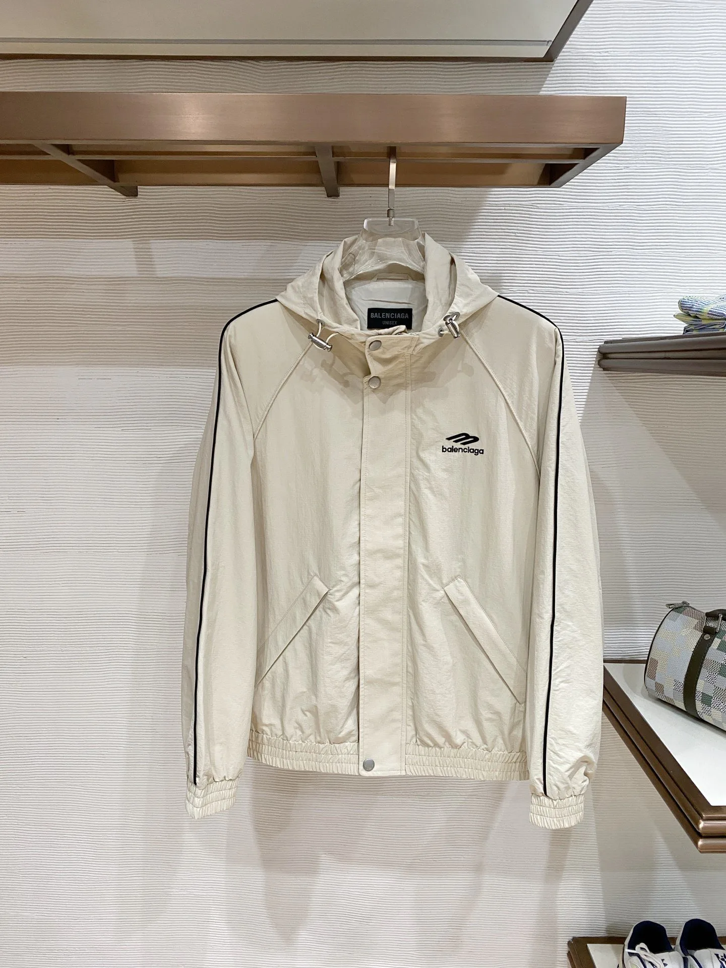 Куртки И Пуховики Мужские Balenciaga 14579941