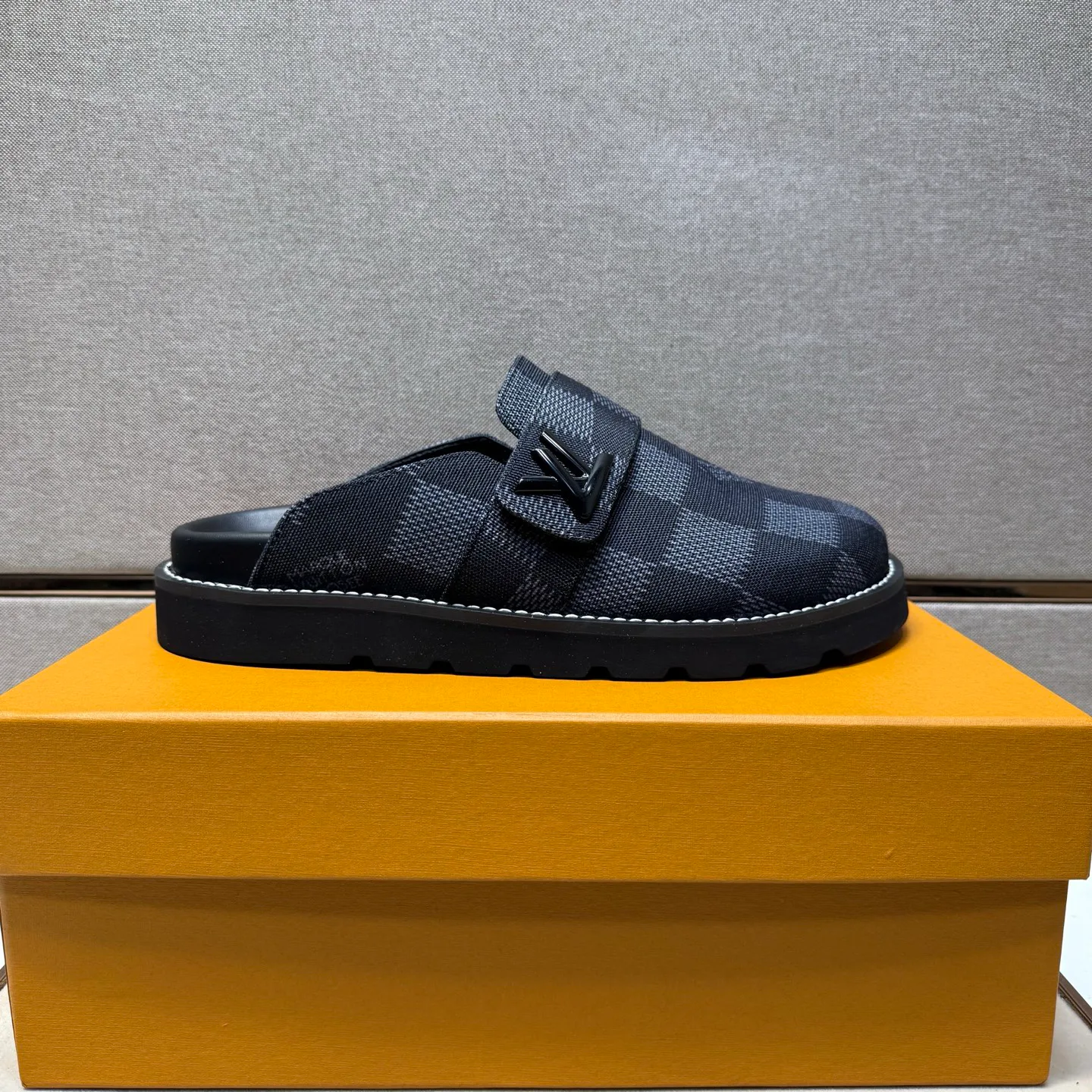 Мюли И Сабо Мужские Louis Vuitton 74101