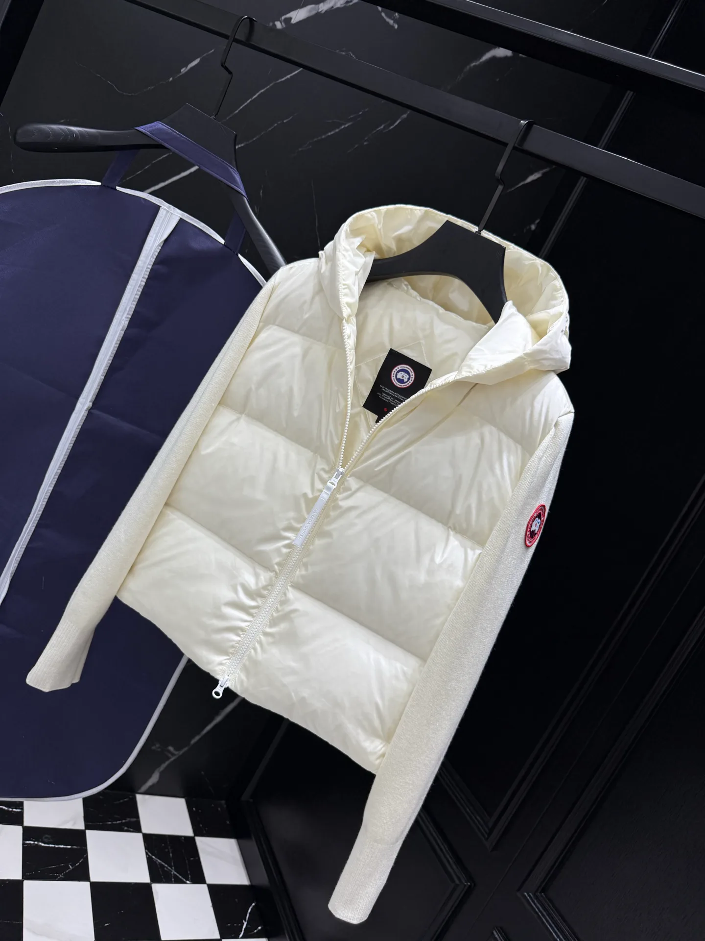 Куртки И Пуховики Женские Canada Goose 1211886
