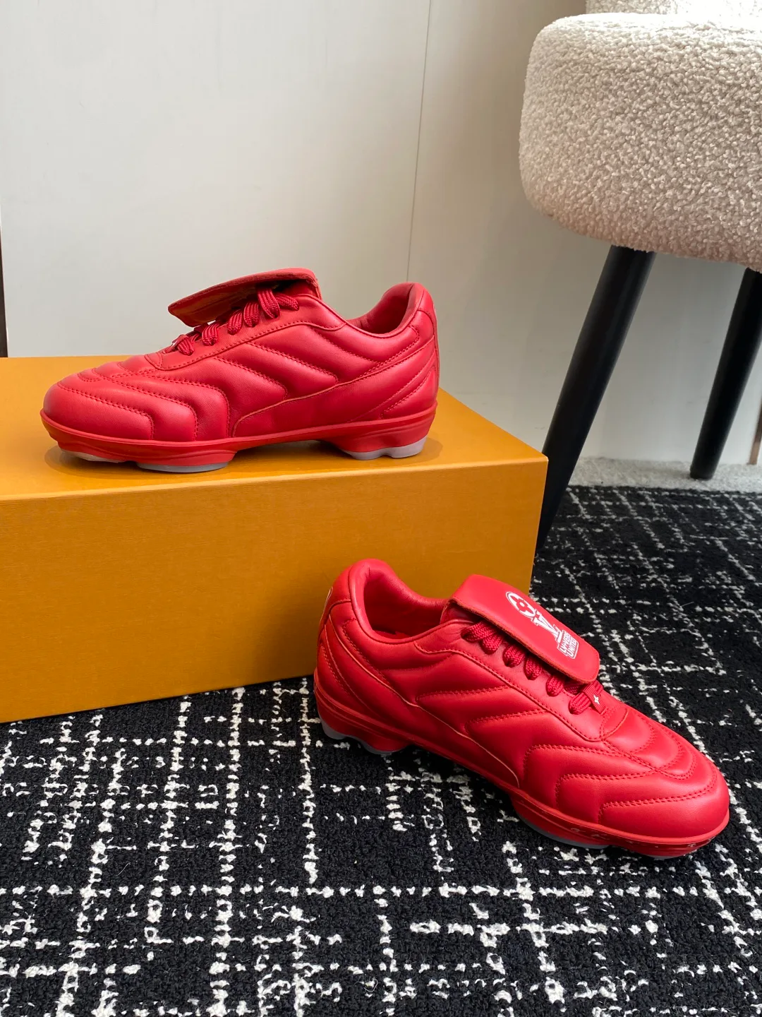 Кроссовки Женские Louis Vuitton 9799