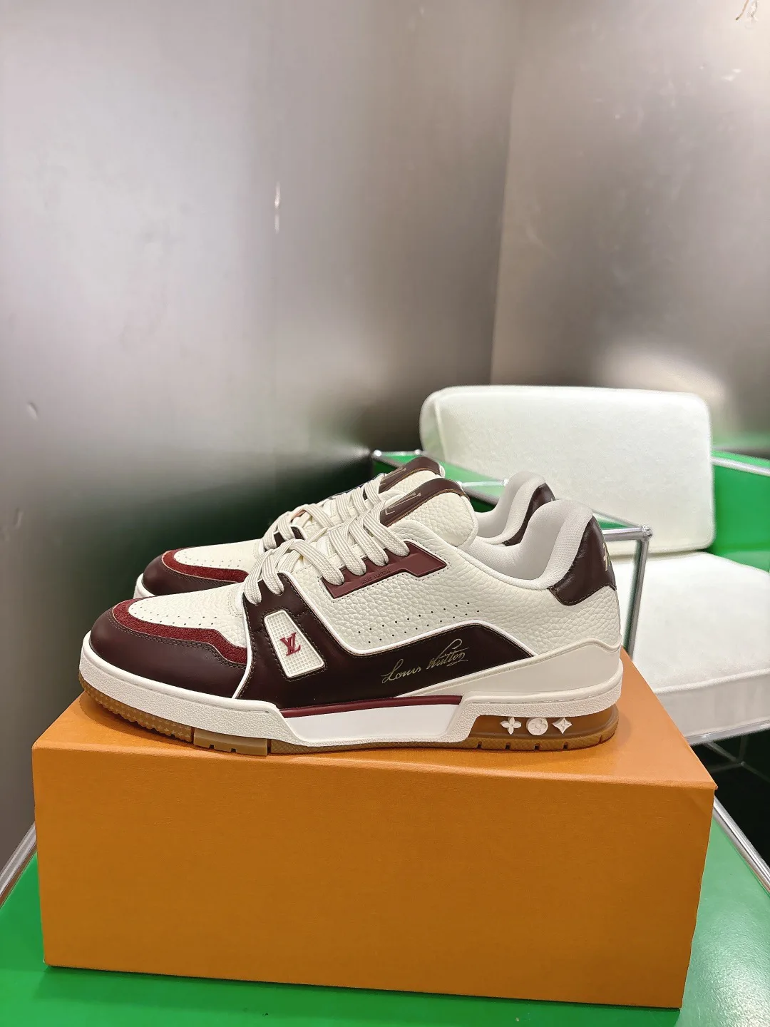 Кроссовки Женские Louis Vuitton 13152721