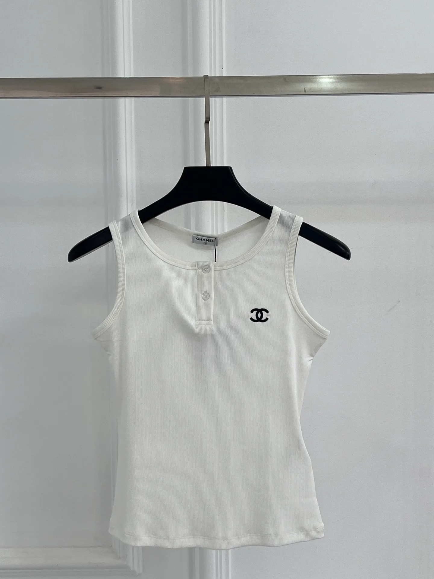 Жилеты Женские Chanel 11432970